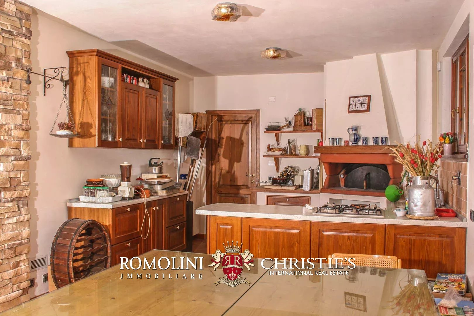 5 Bedroom Villa/Townhouse's Image 37