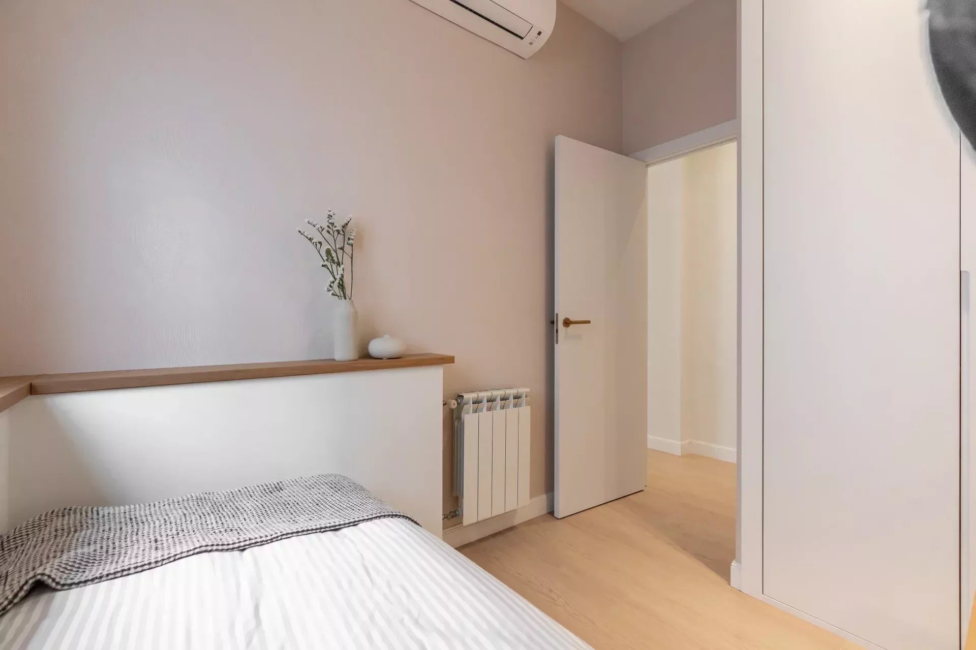 Design Japonais-Nordique avec Lumière Naturelle à Lista - picture 9