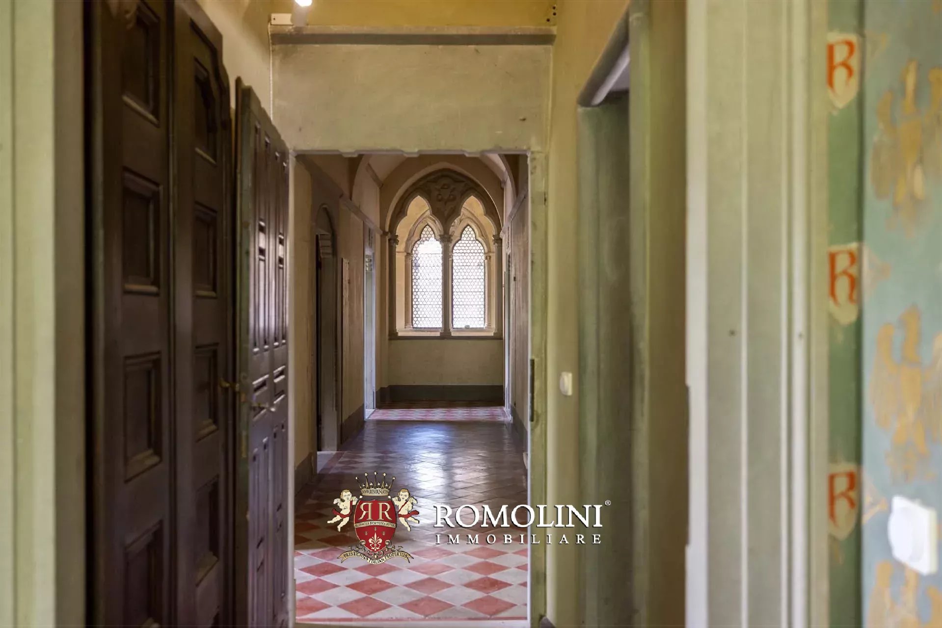 35 Bedroom Chateau's Image 57