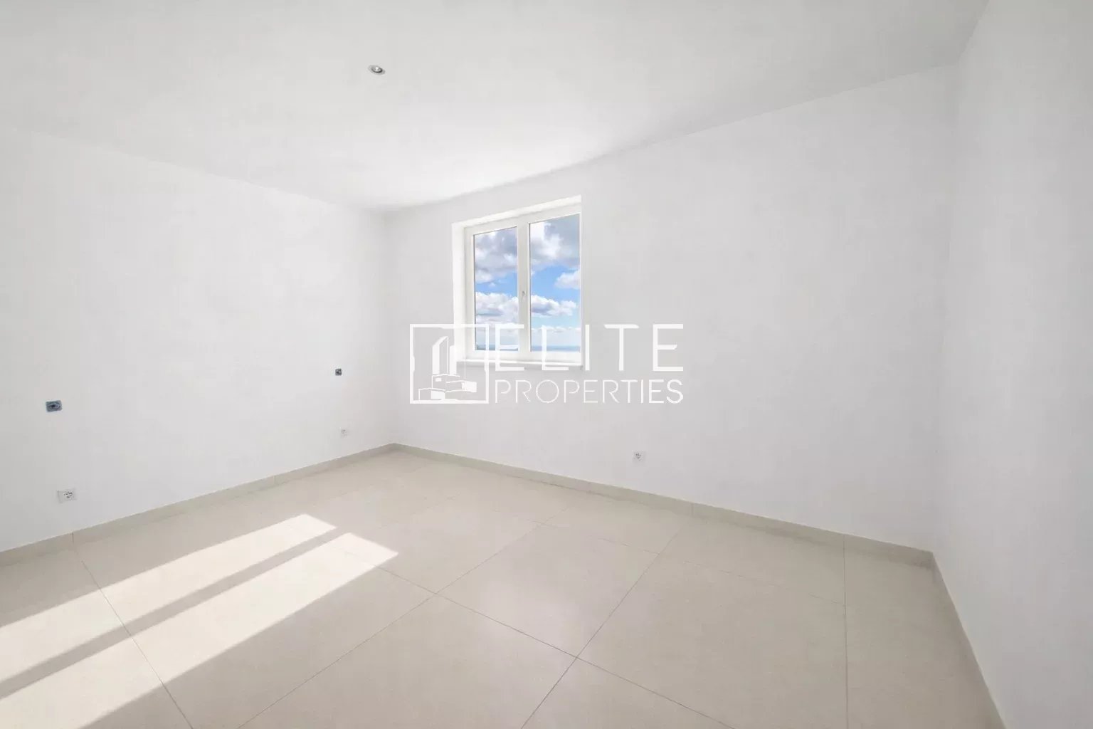 DUPLEX 4 PIÈCES DE 83 m² + JARDIN & PARKING – MOUANS-SARTOUX - Photo 2