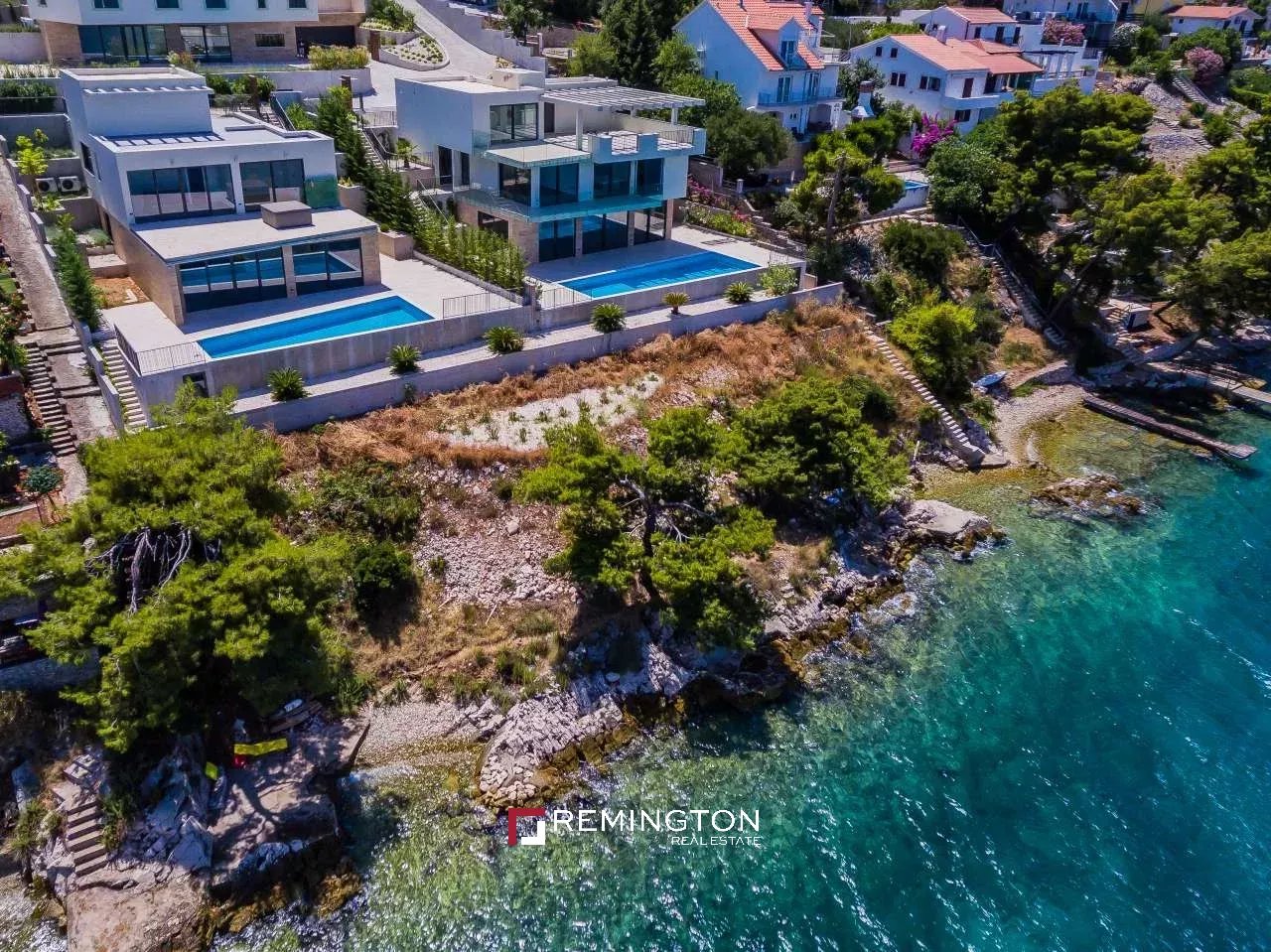 6 Bedroom Villa/Townhouse's Image 9