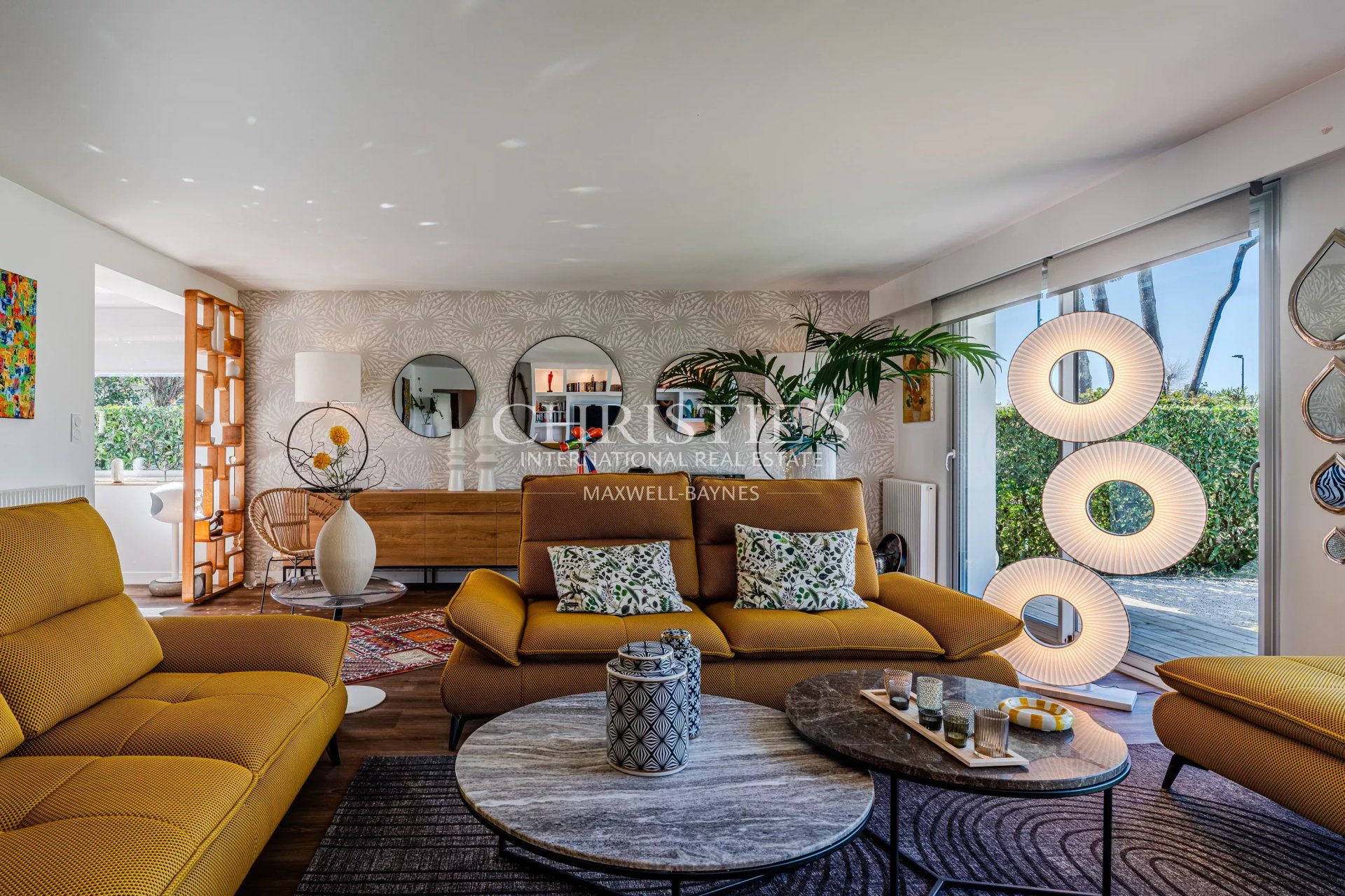 4 Bedroom Villa/Townhouse's Image 3