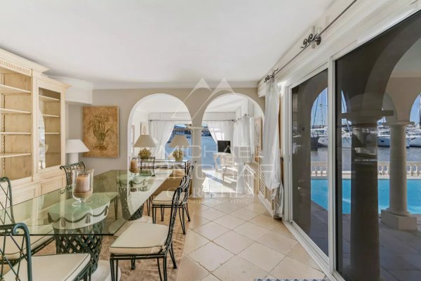 Waterfront Villa Port Grimaud | Private Dock & Luxury Family Estate — photo 7