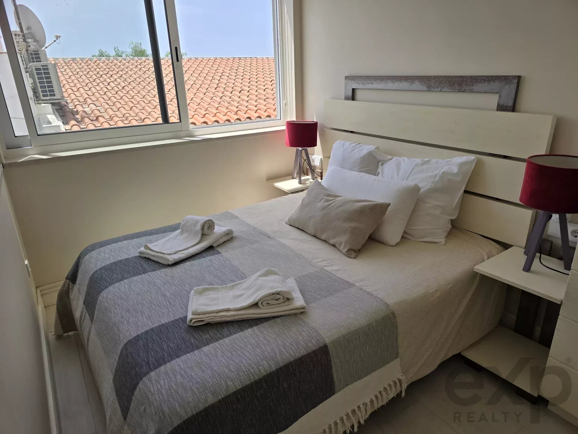 8-Bedroom House/Guesthouse in Praia da Fábrica 8900-057 image 18