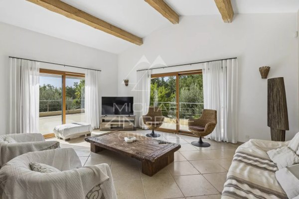 Elegant contemporary villa in the heart of Provence — photo 4