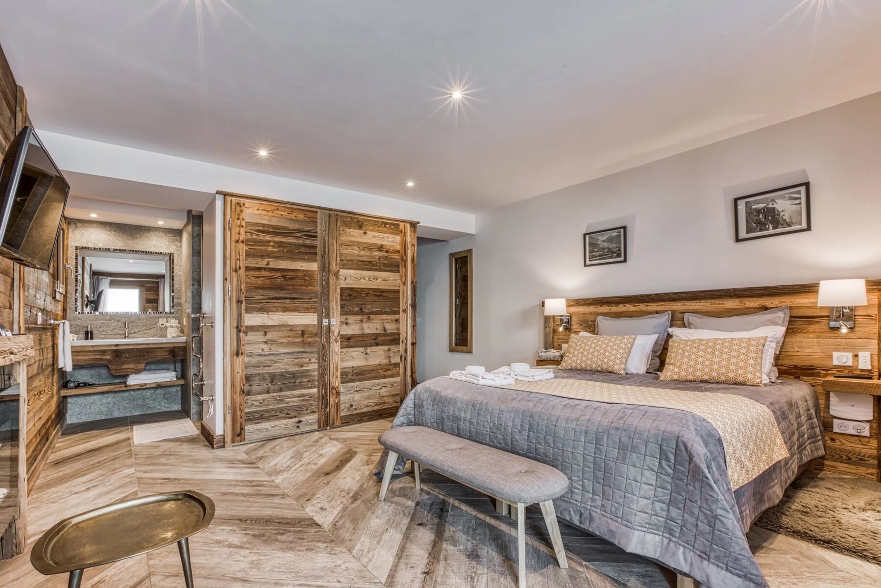 Photo of LES HOUCHES - A wonderful 8-bedroom chalet on the pistes in les Houches, Chamonx Valley