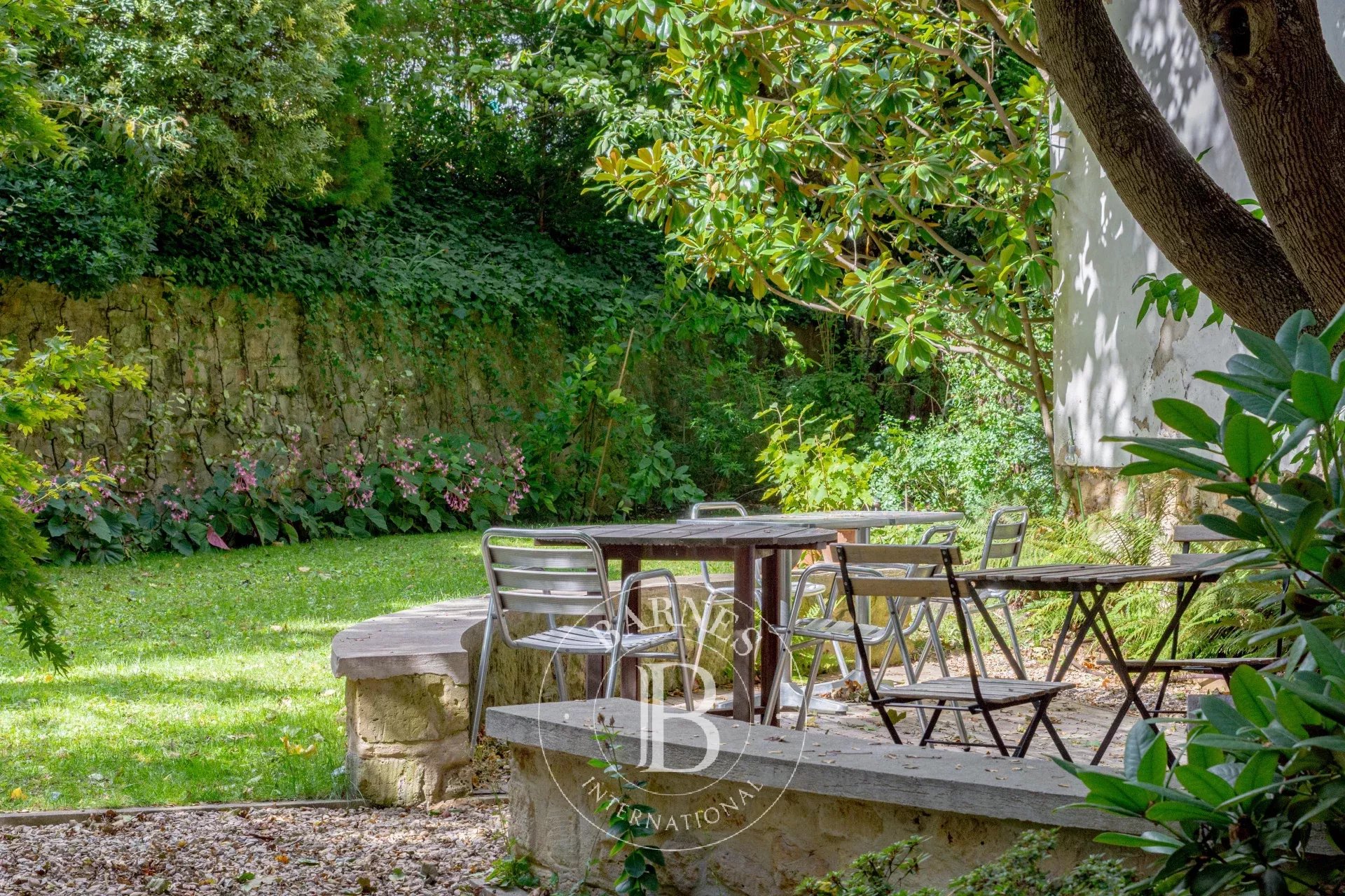 Paris 14 - Denfert-Rochereau, Saint Jacques - Family home with large garden