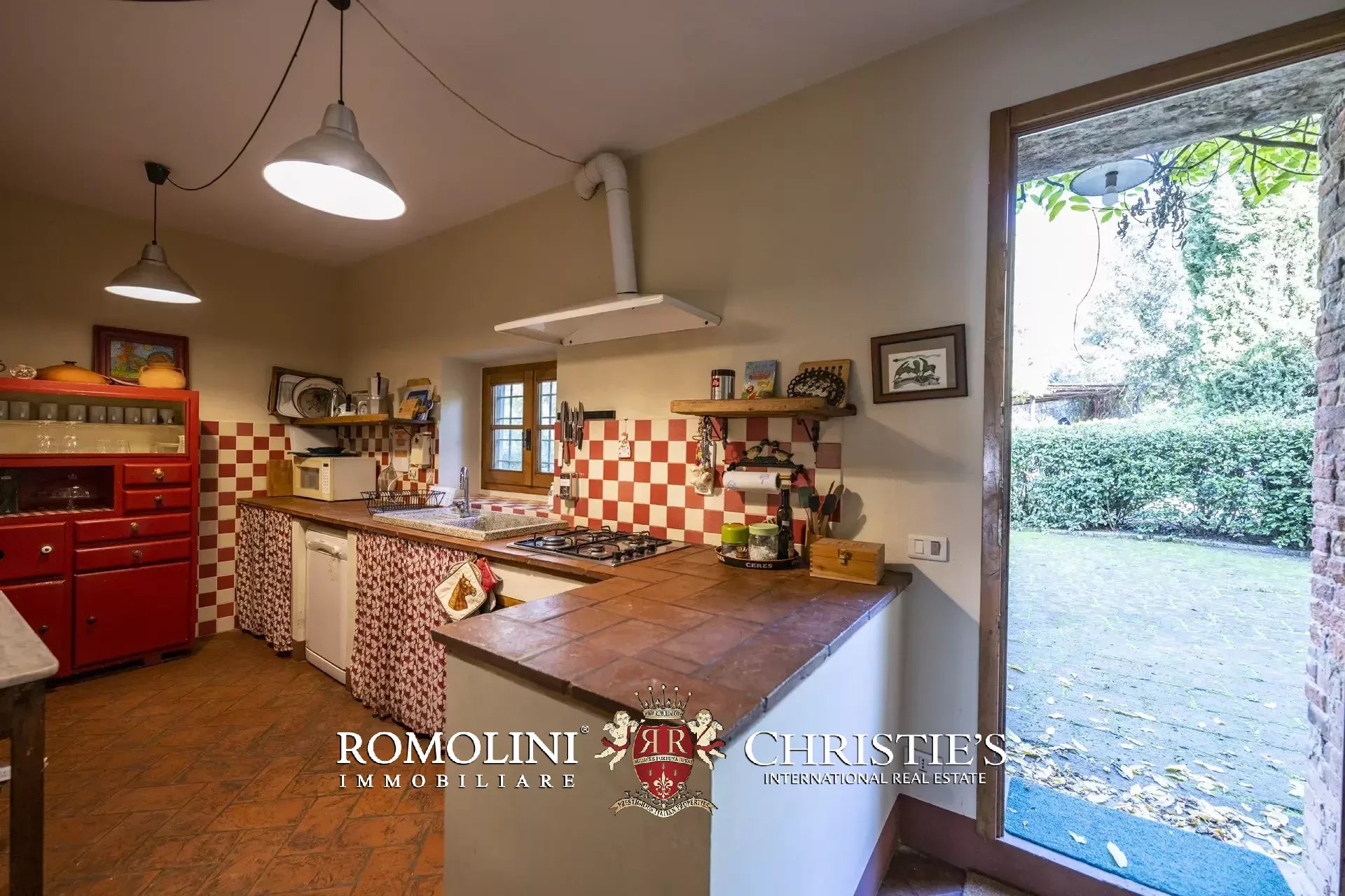 9 Bedroom Horse Property's Image 73