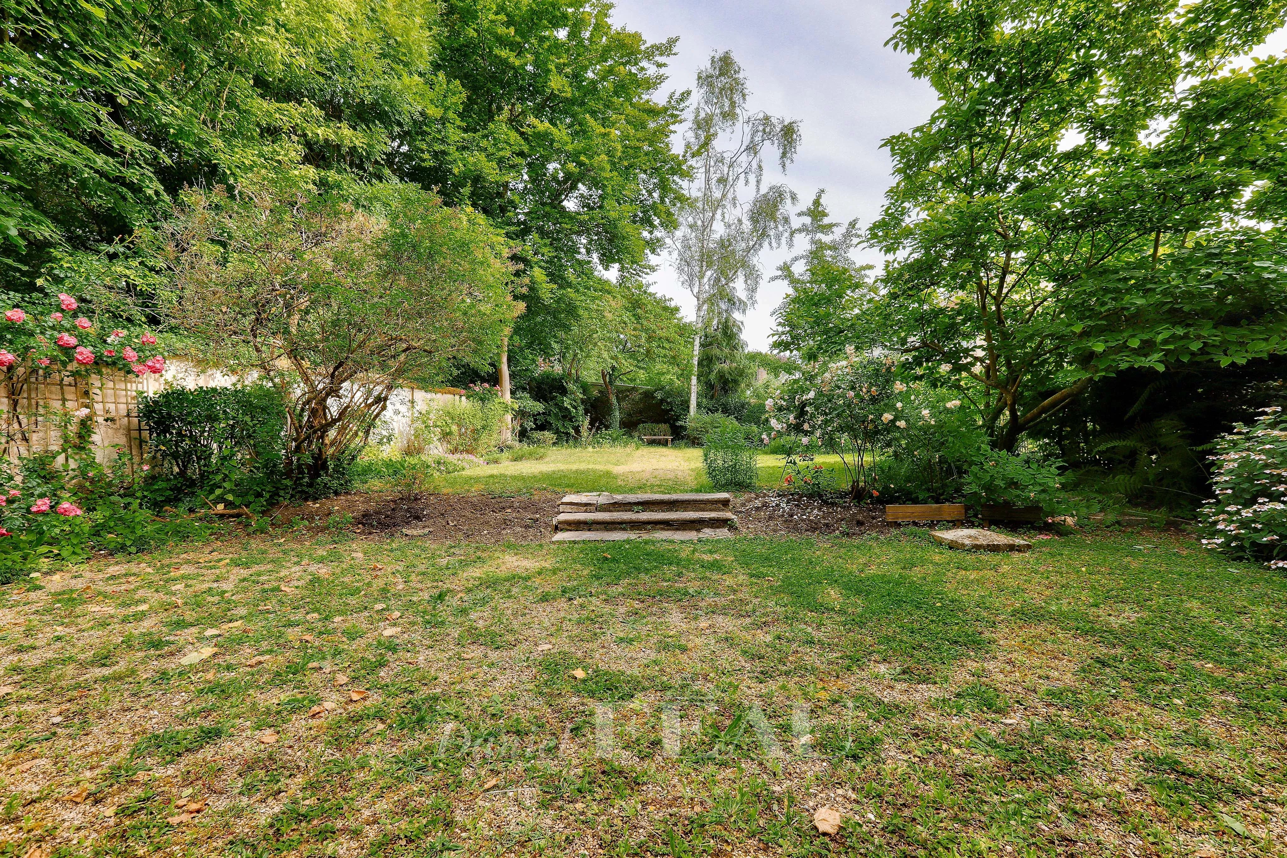 Sale House Marnes-la-Coquette