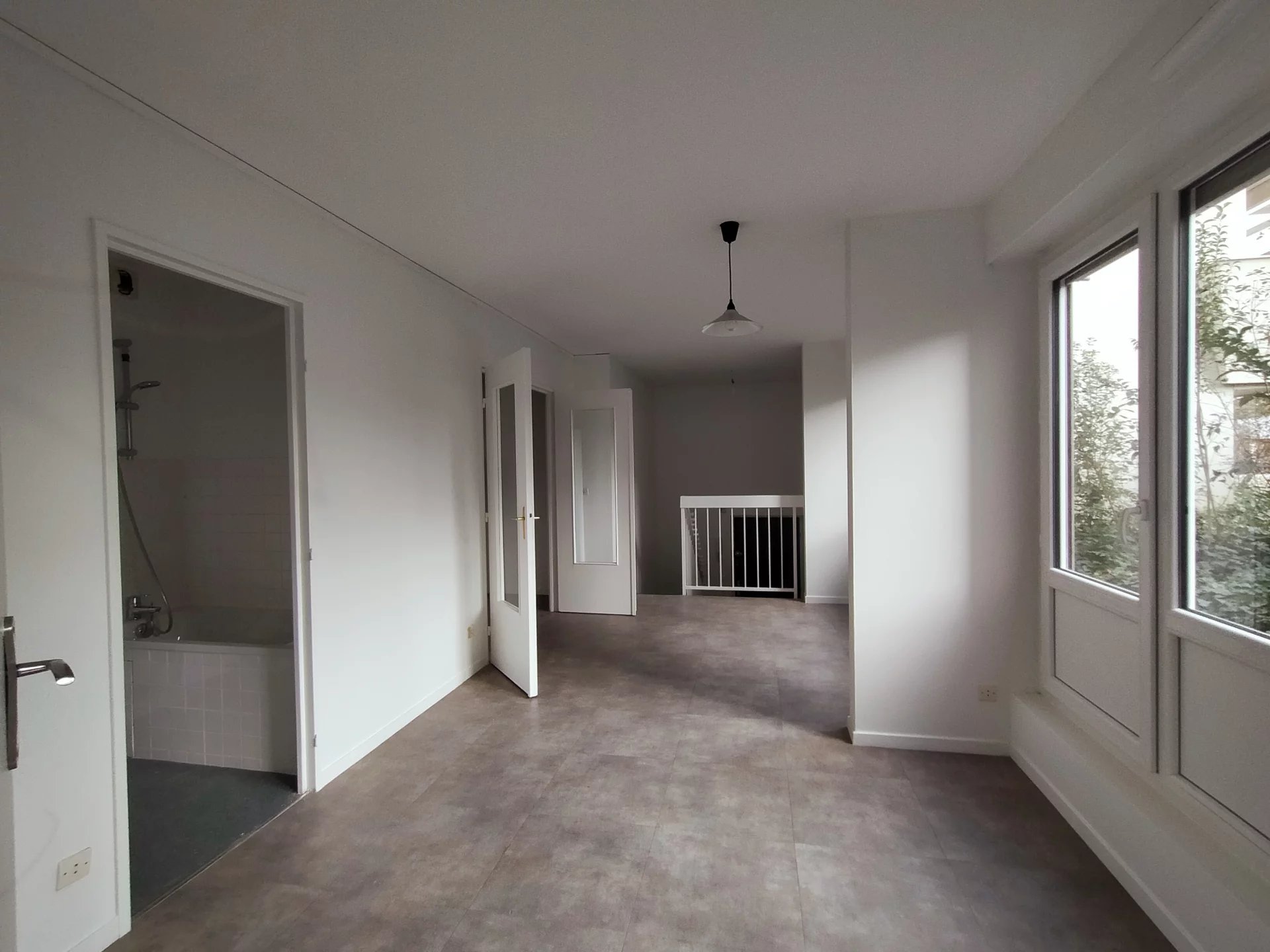 3021658 Location Villeurbanne