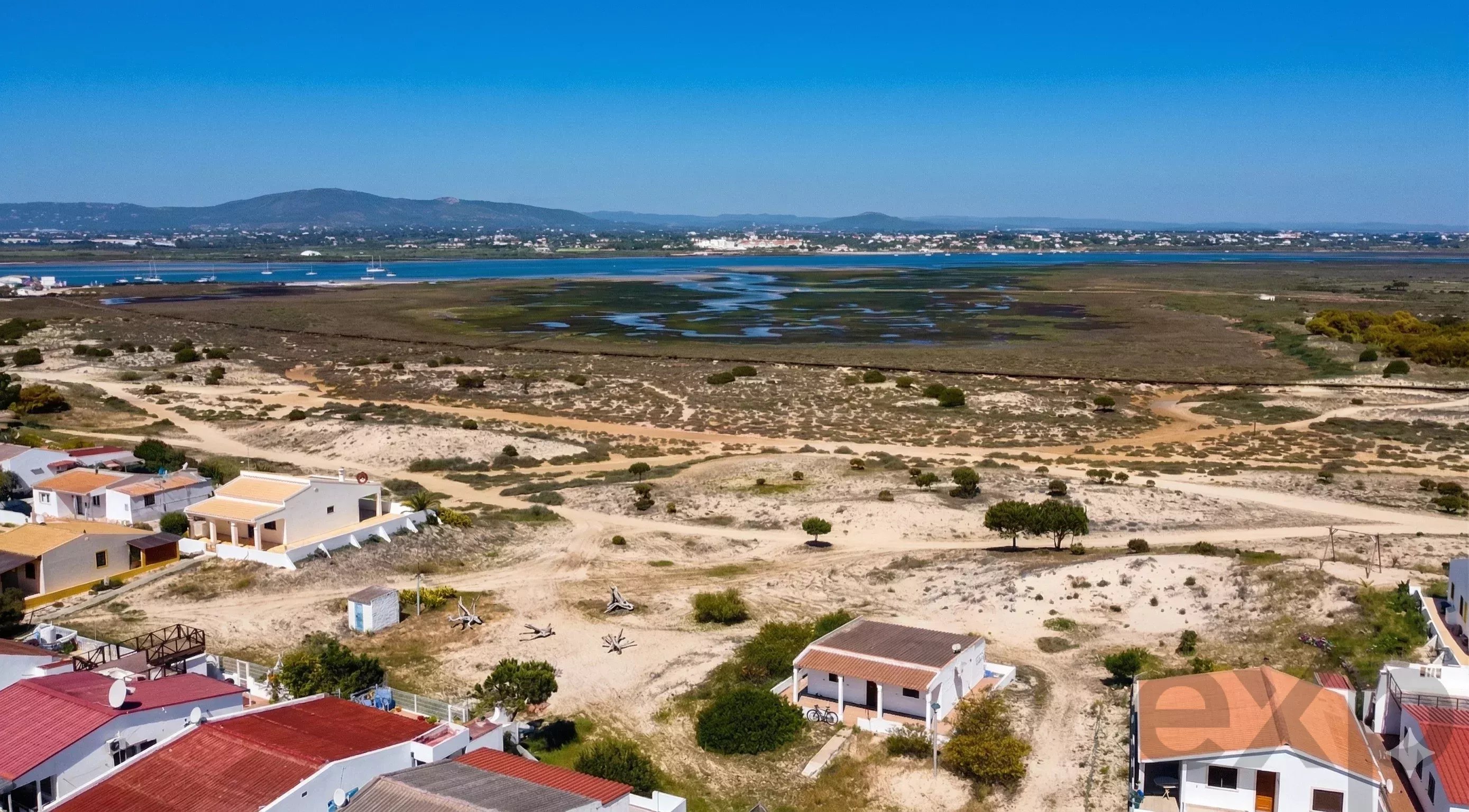 3-Bedroom House on Armona Island, Algarve | Near the Beach | Excellent Location 8700-282 image 15