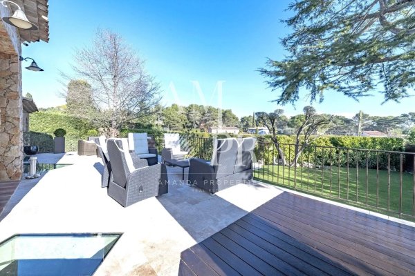 Luxury Stone Villa for Sale in Mougins | Prestigious Family Estate — photo 2