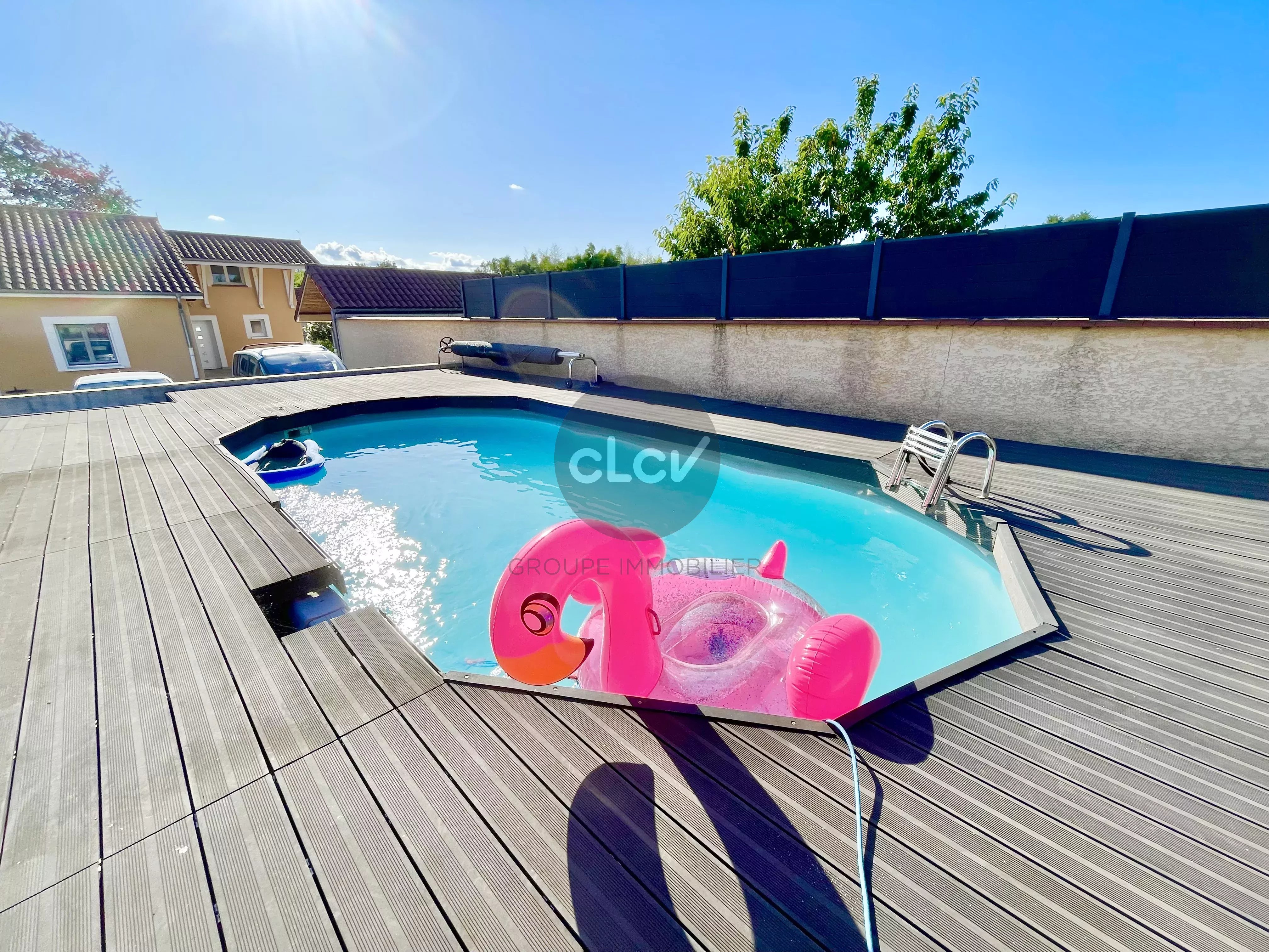 Maison 220 m² 8 Pièces 01190 CHEVROUX