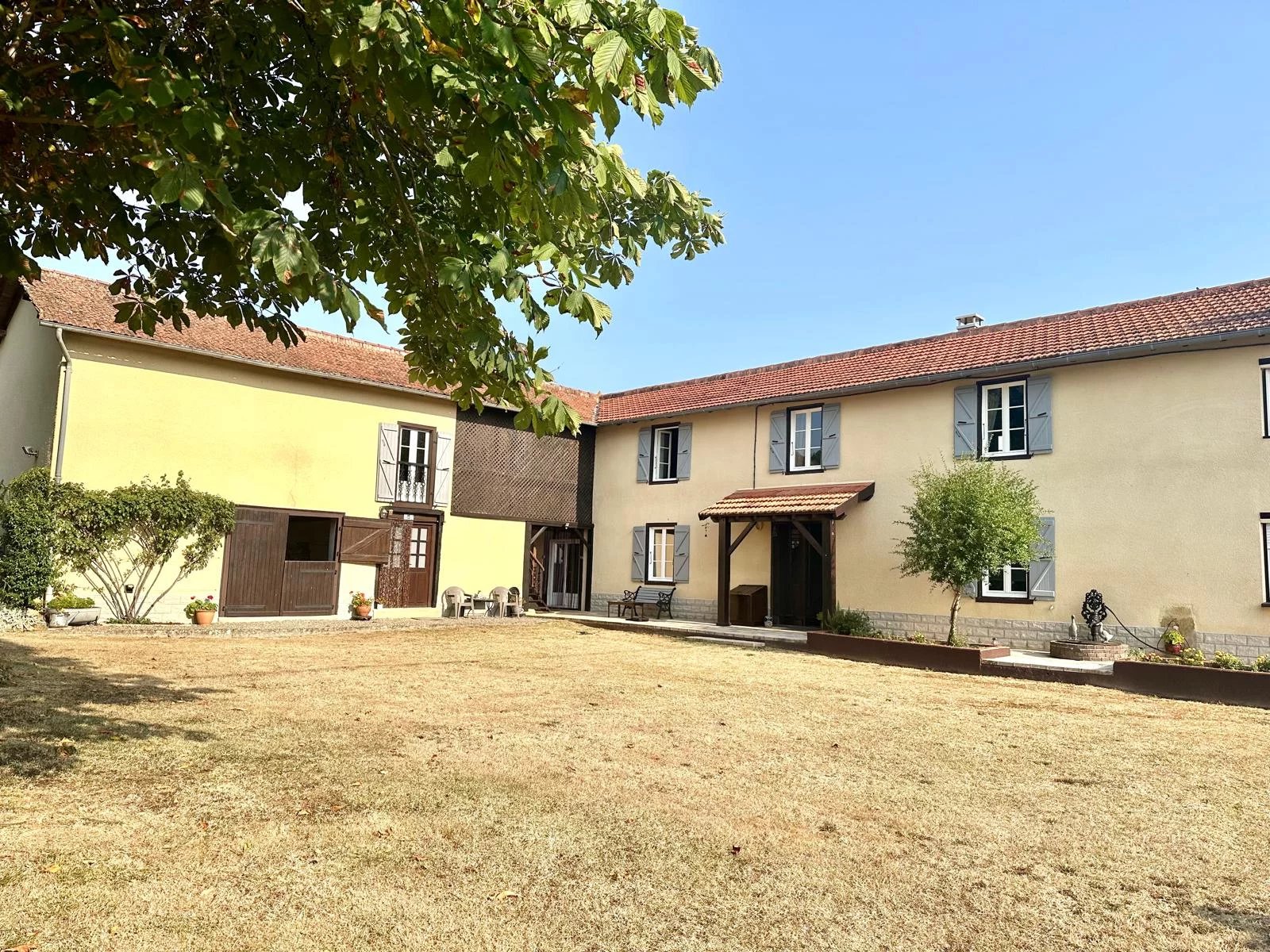 Farmhouse for sale Miélan, Gers