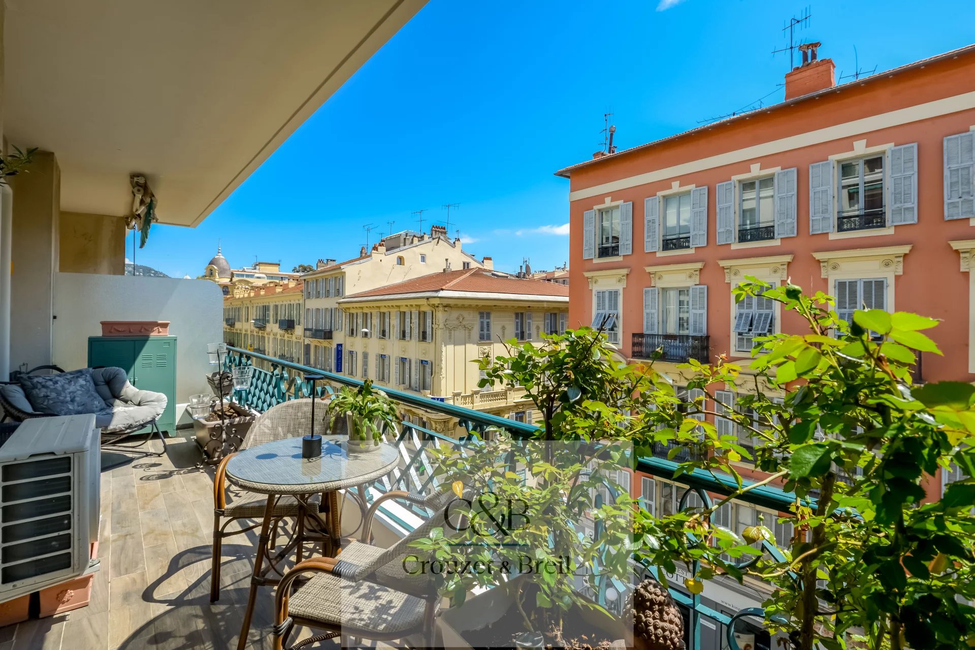 Agence immobilière de 