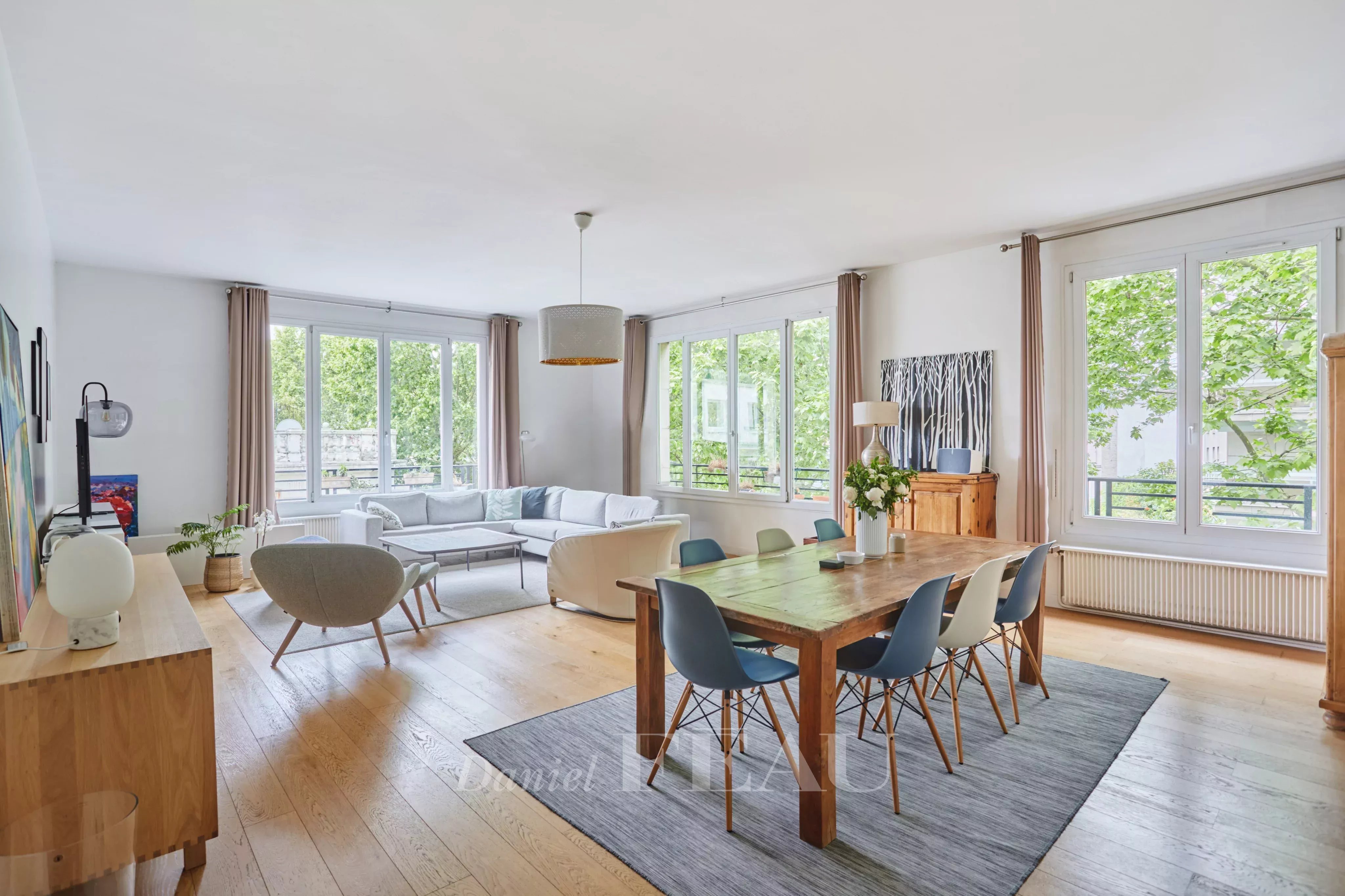 Neuilly-sur-Seine  -  A bright 3-bed apartment