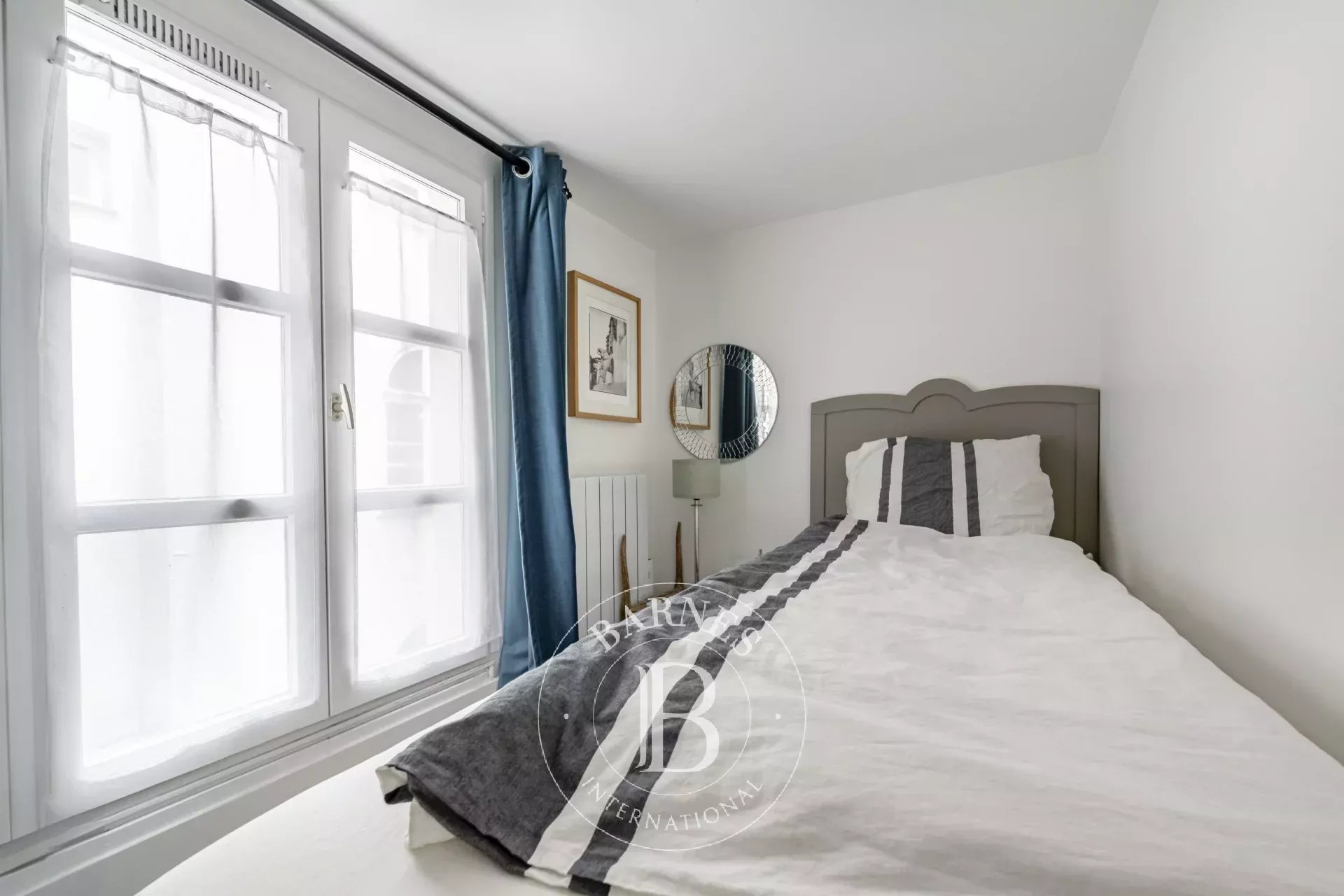 Daire Paris 4ème - picture 19