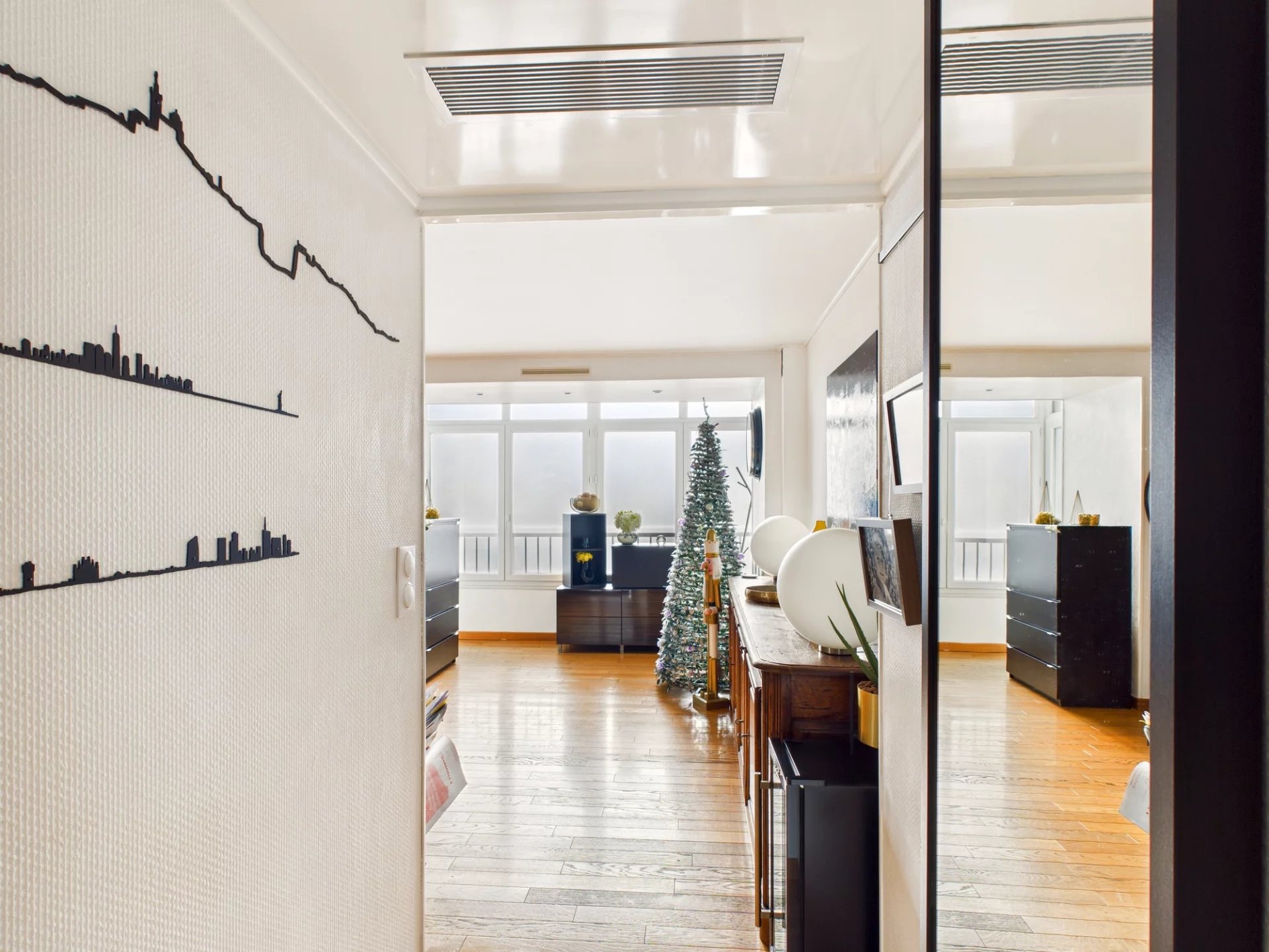 House in Marseille - Image 5