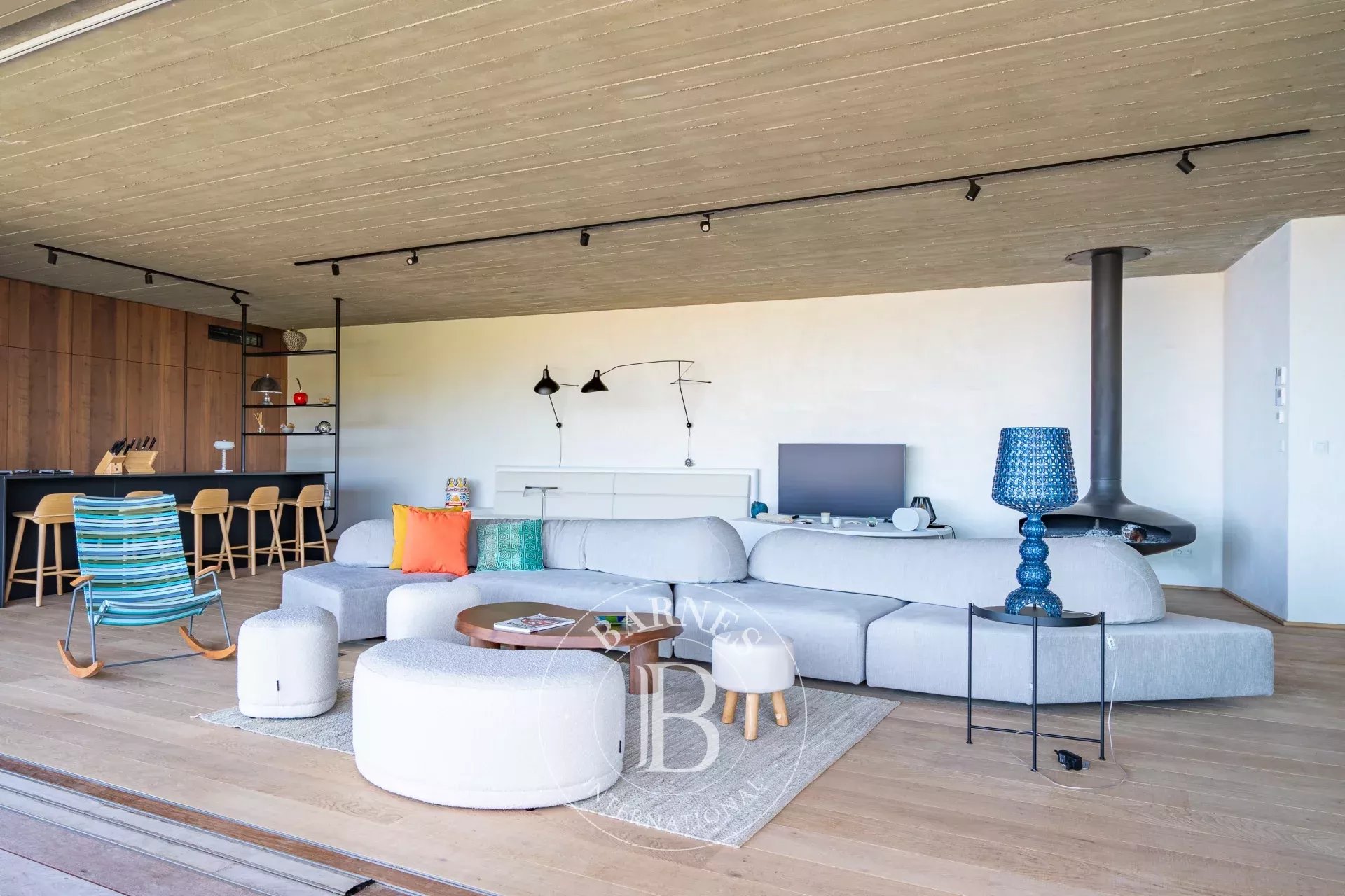 Lumio, architect-designed villa, waterfront, with sea and maquis views - picture 18 title=