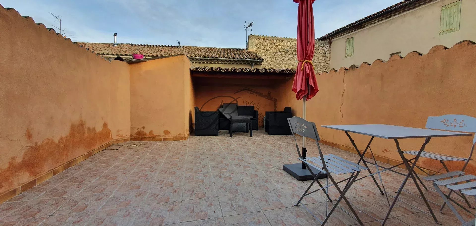 Rental Apartment Pertuis