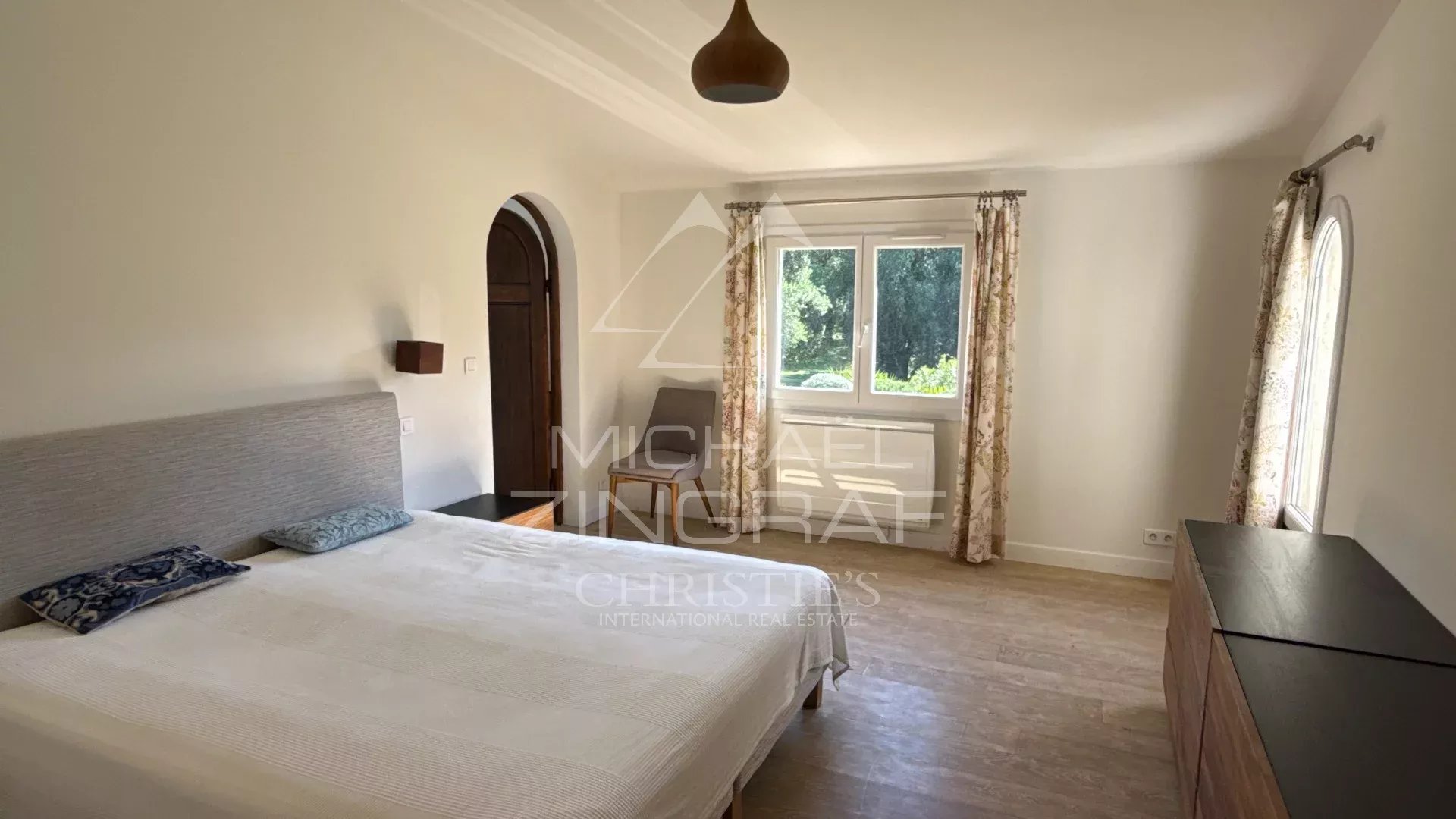 4 Bedroom Villa/Townhouse's Image 7