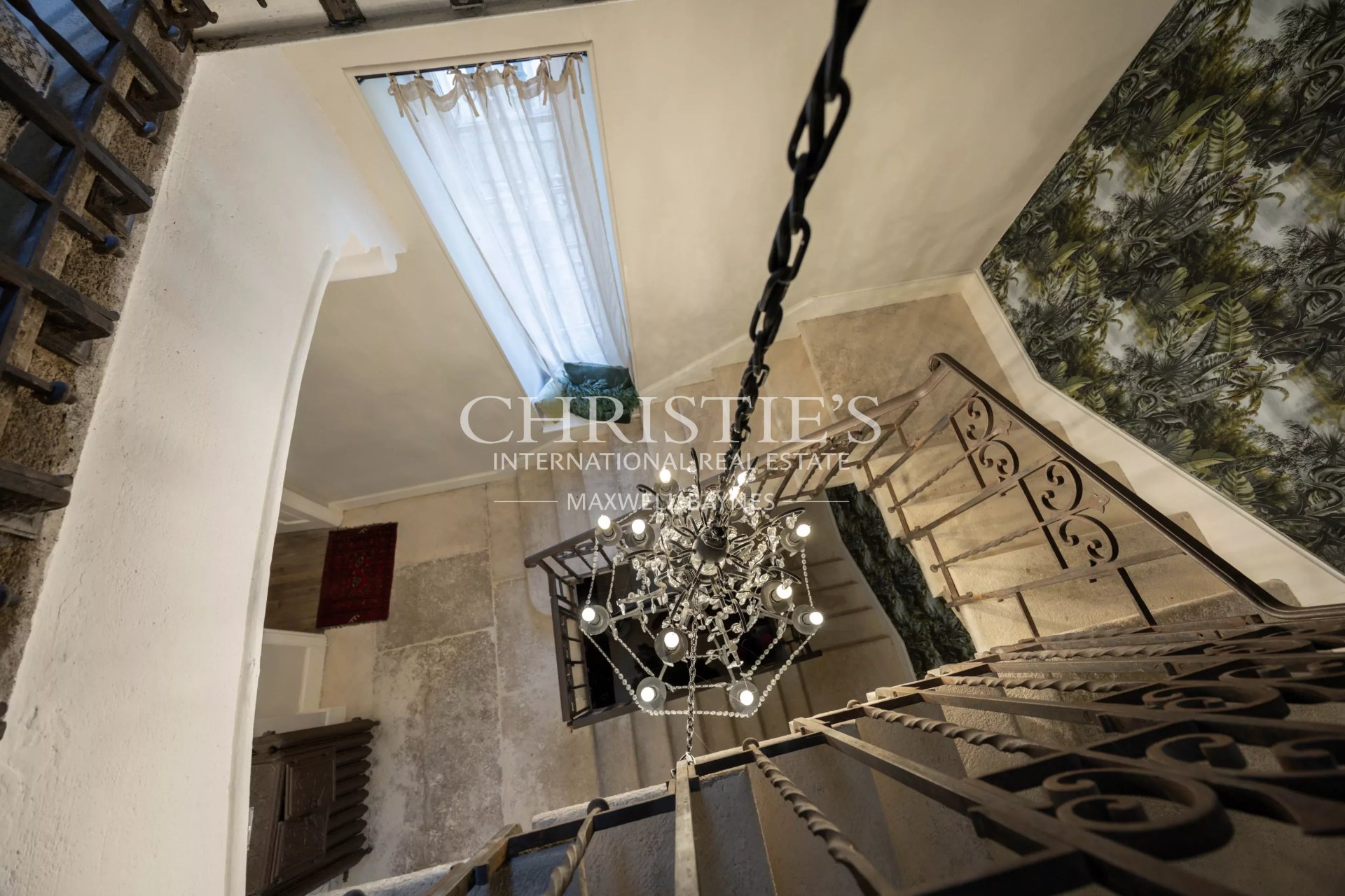 10 Bedroom Chateau's Image 16