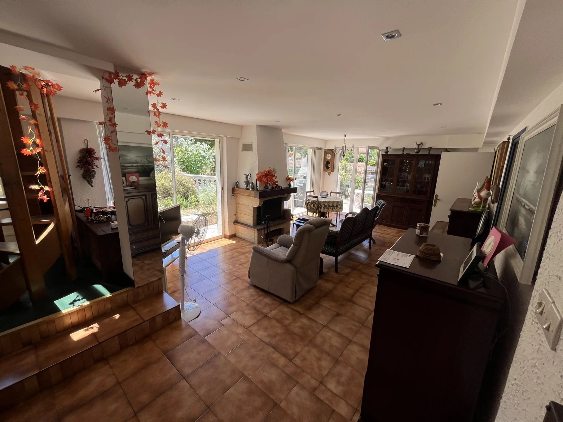 Sale House - Drap