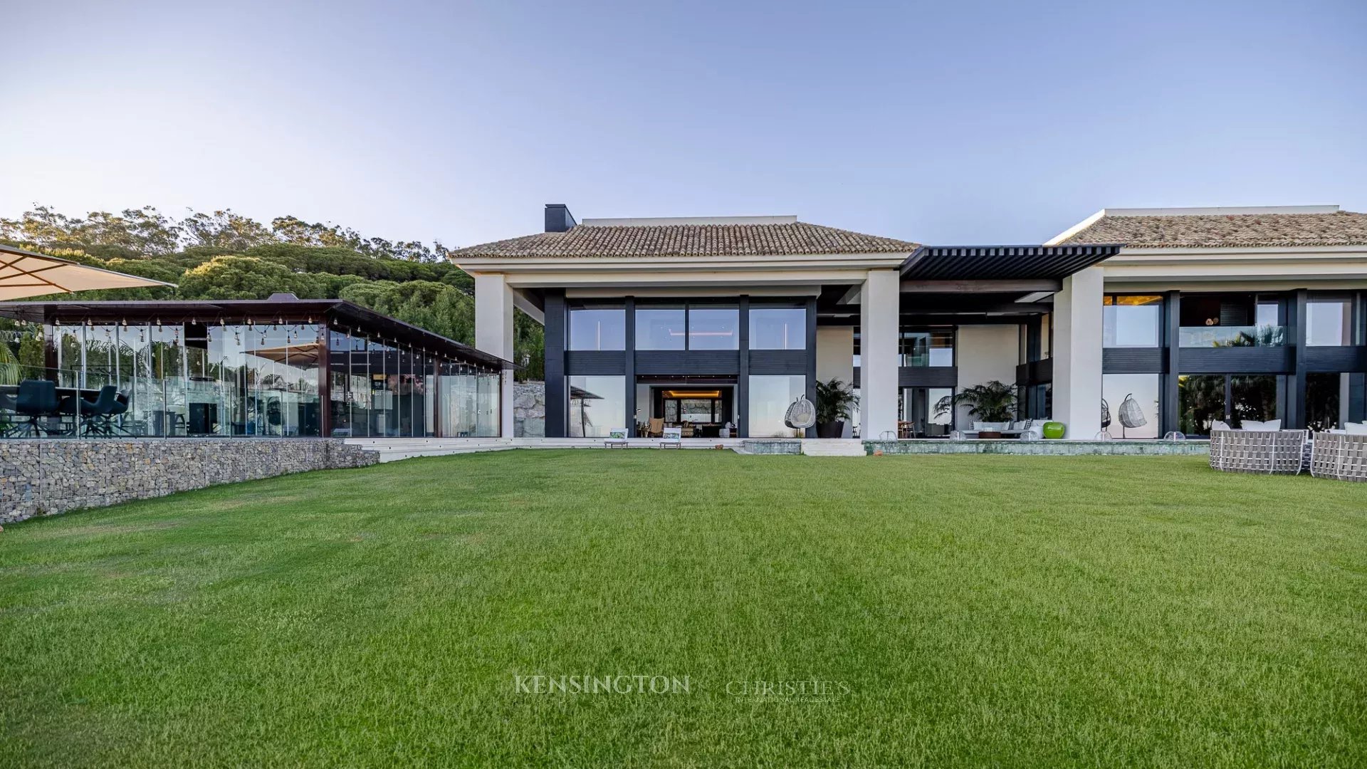 4 Bedroom Villa/Townhouse's Image 71