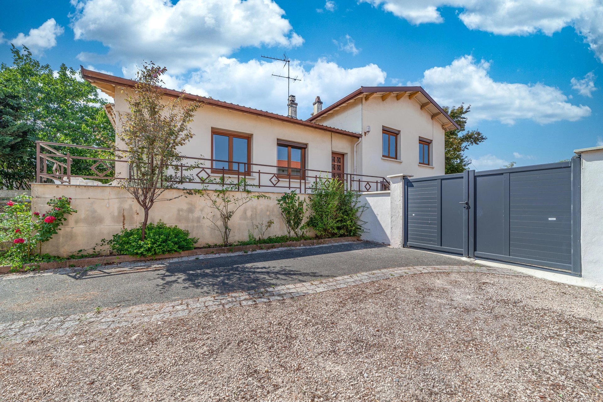 Maison individuelle avec jardin proche du centre