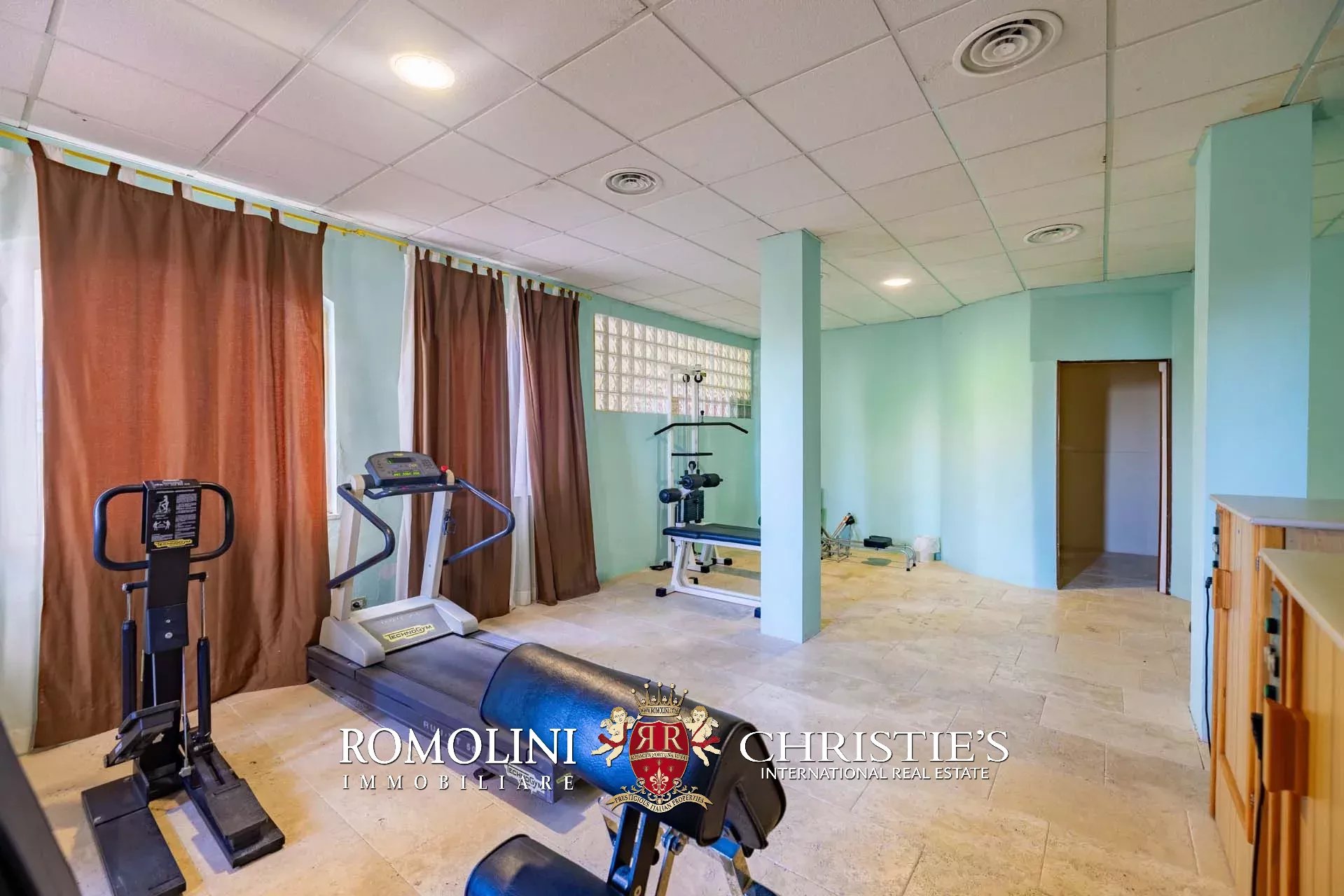 108 Bedroom Villa/Townhouse's Image 85