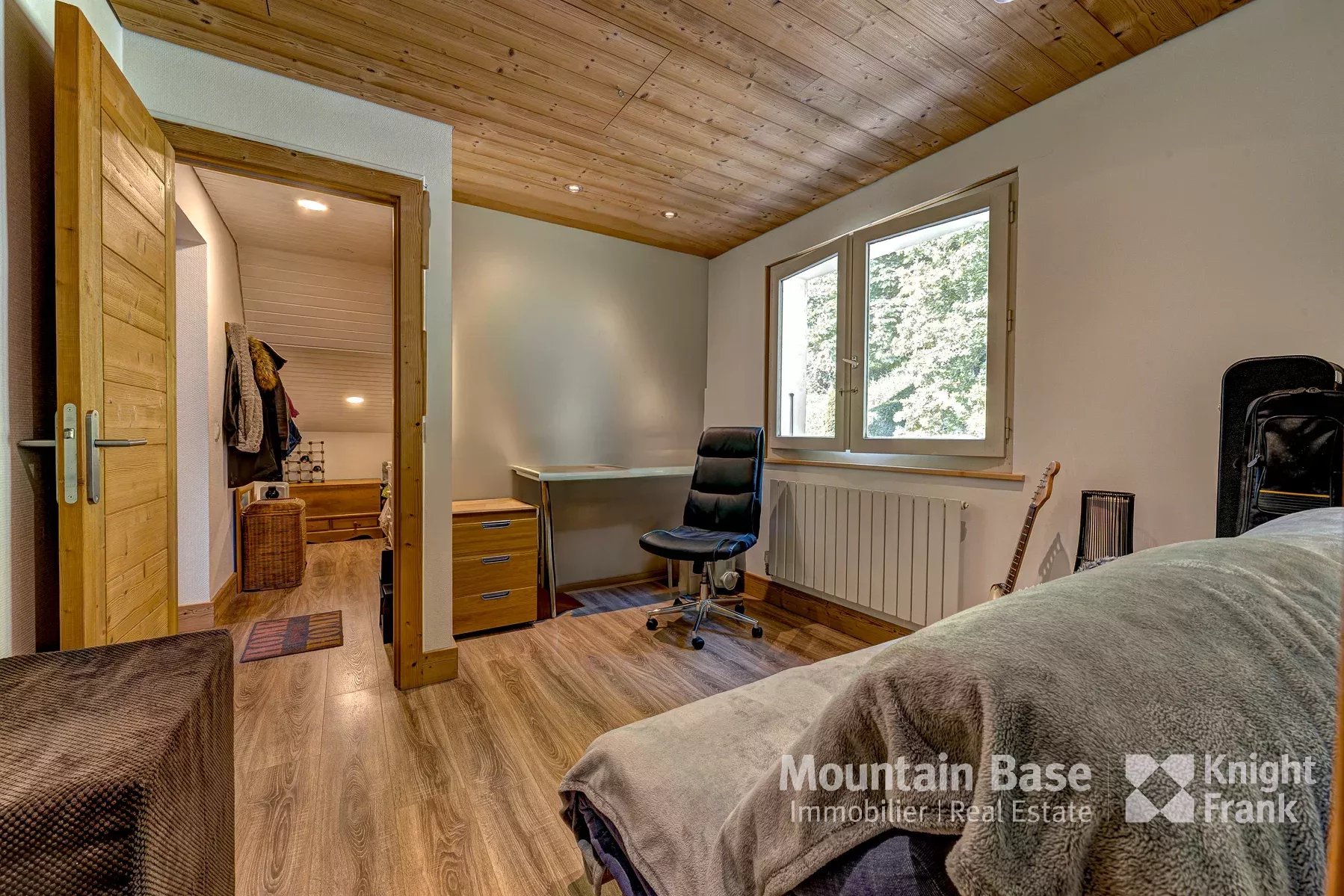 Photo of A 7-bedroom chalet close to the centre of St Jean d'Aulps