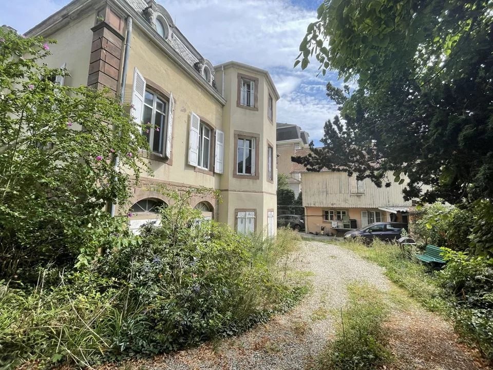 Maison - 365m ²
