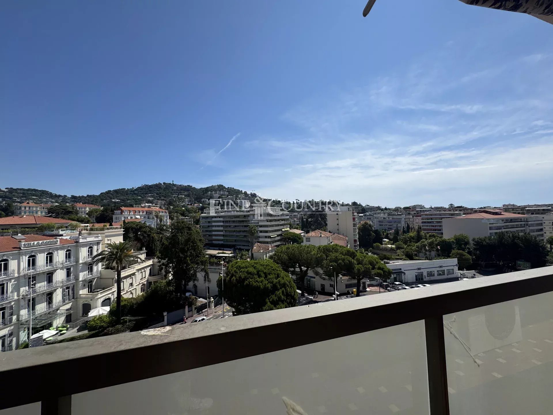 Photo of 1 BEDROOM APPARTEMENT FOR SALE CANNES BANANE