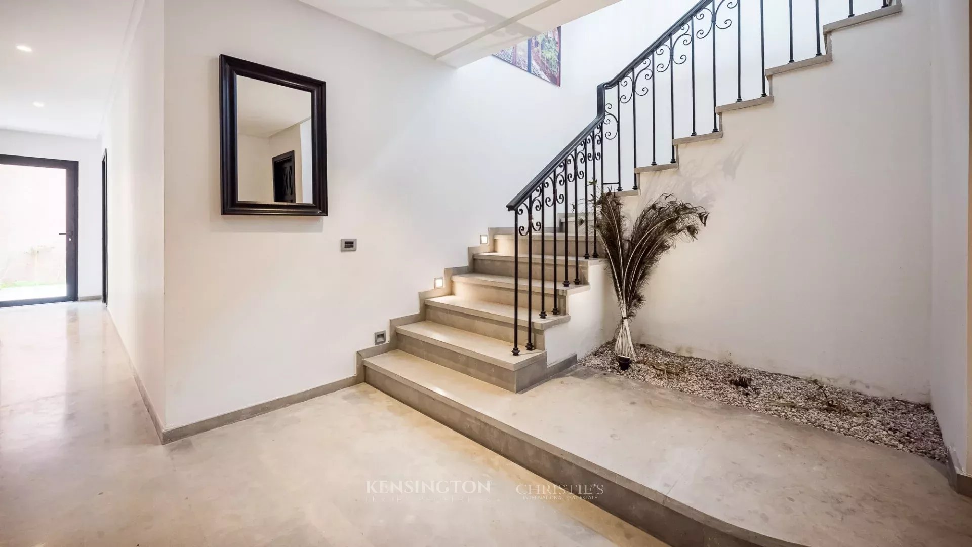 6 Bedroom Villa/Townhouse's Image 22