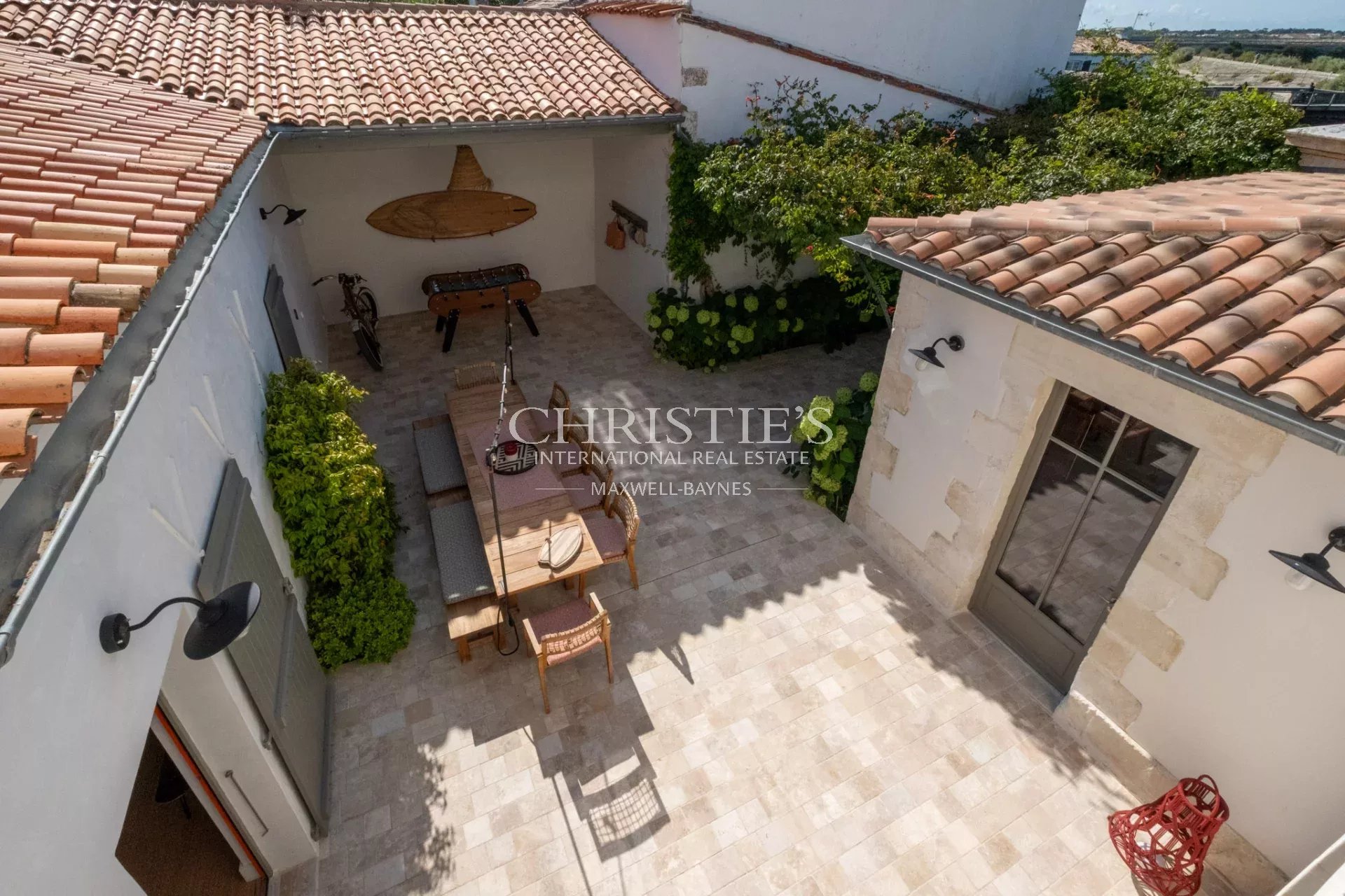 5 Bedroom Villa/Townhouse's Image 13