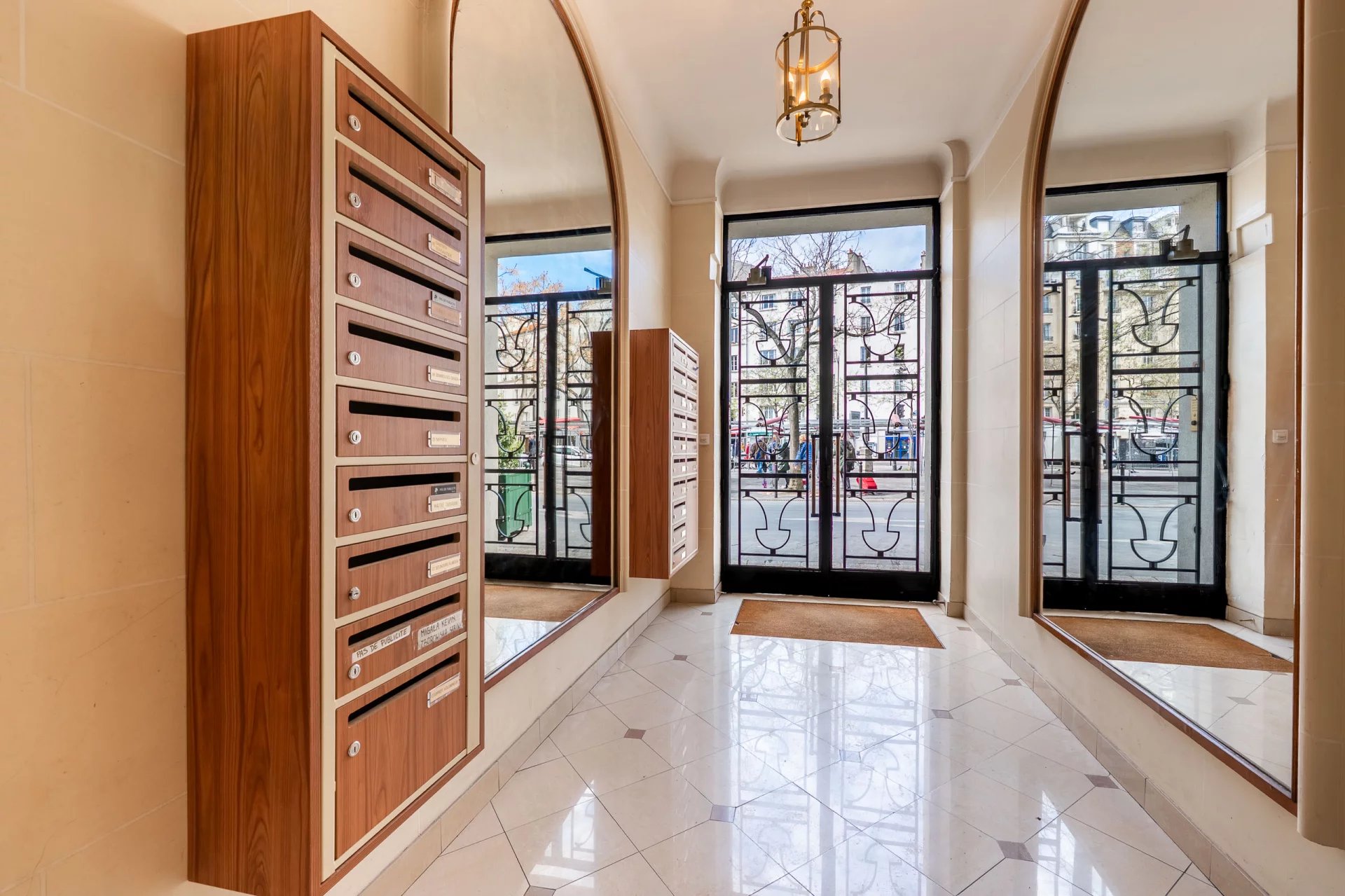 Sale Apartment Paris 16th Auteuil