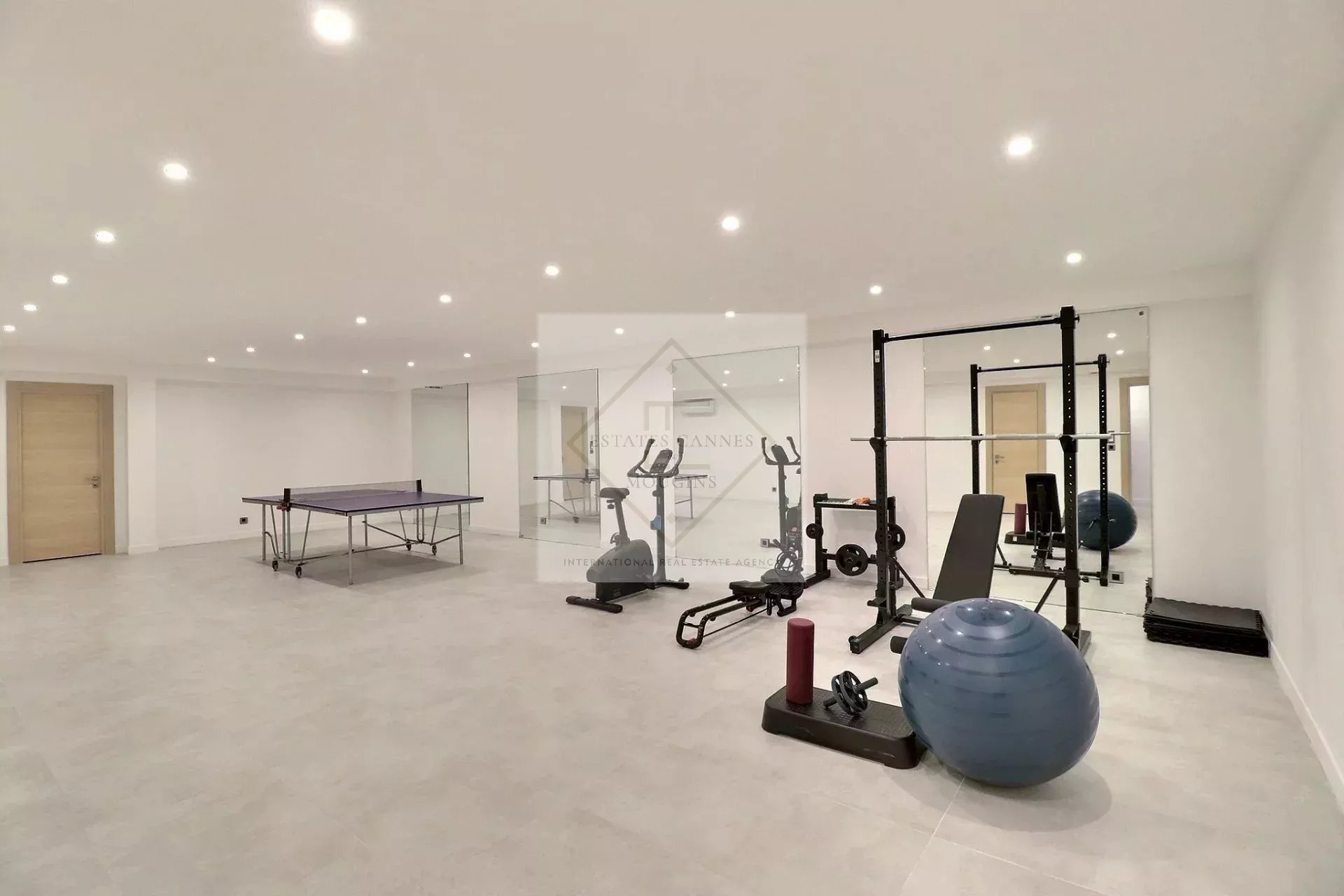 Villa Contemporaine – Quartier Très Recherché à Mougins — photo 14