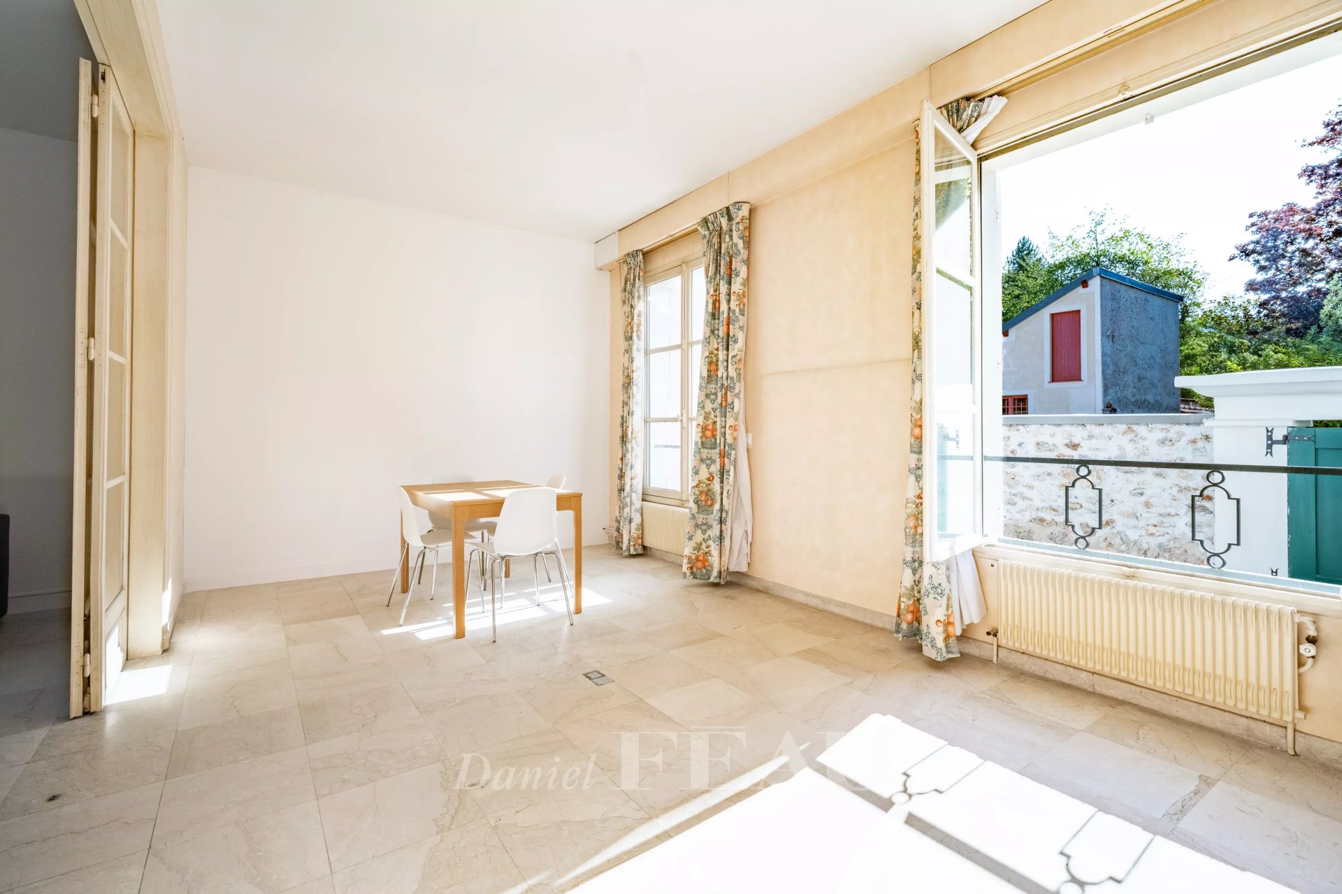 7 Bedroom Villa/Townhouse's Image 3