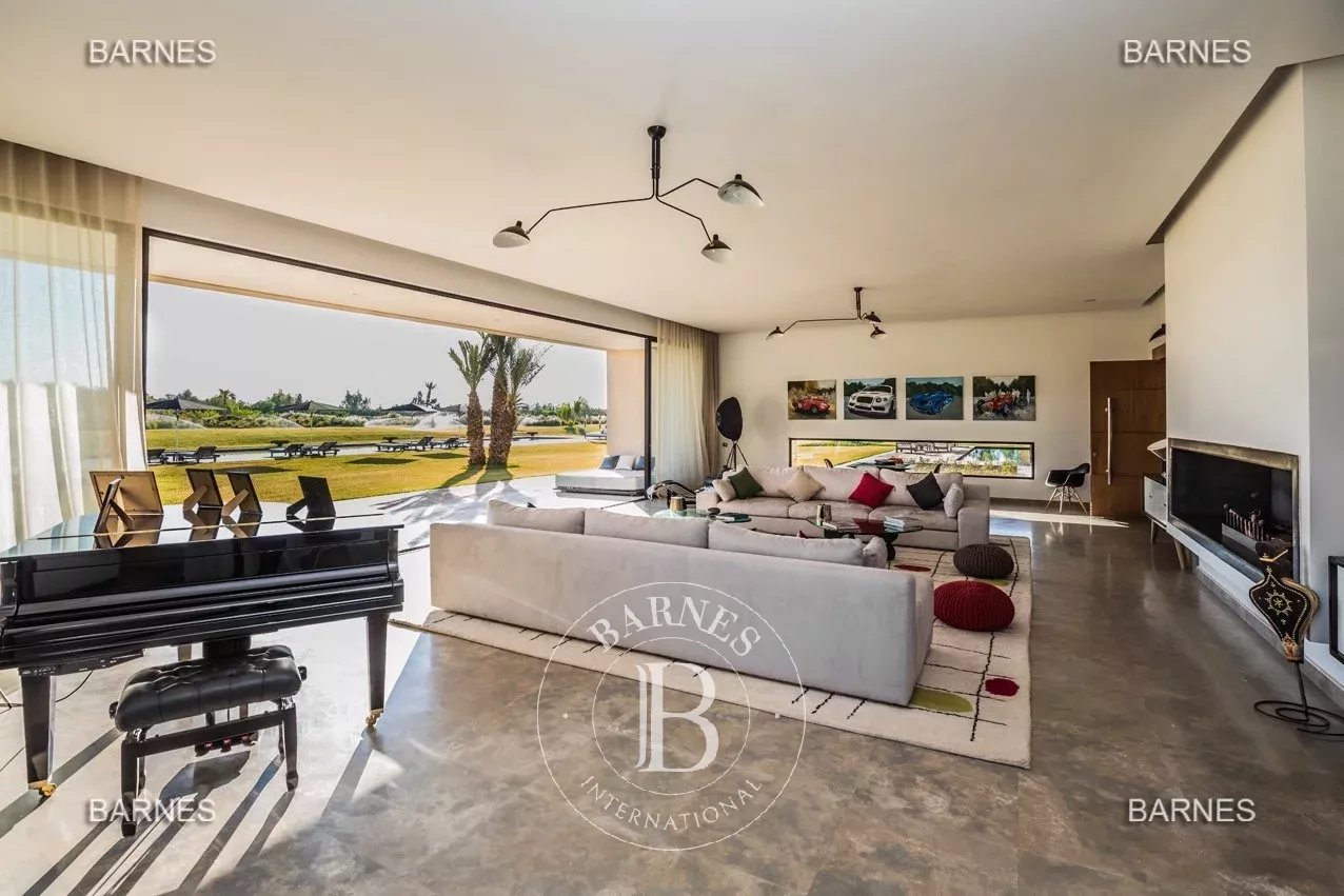 Stunning contemporary villa on a 3-hectare park, 30 minutes away from Marrakech. - picture 4