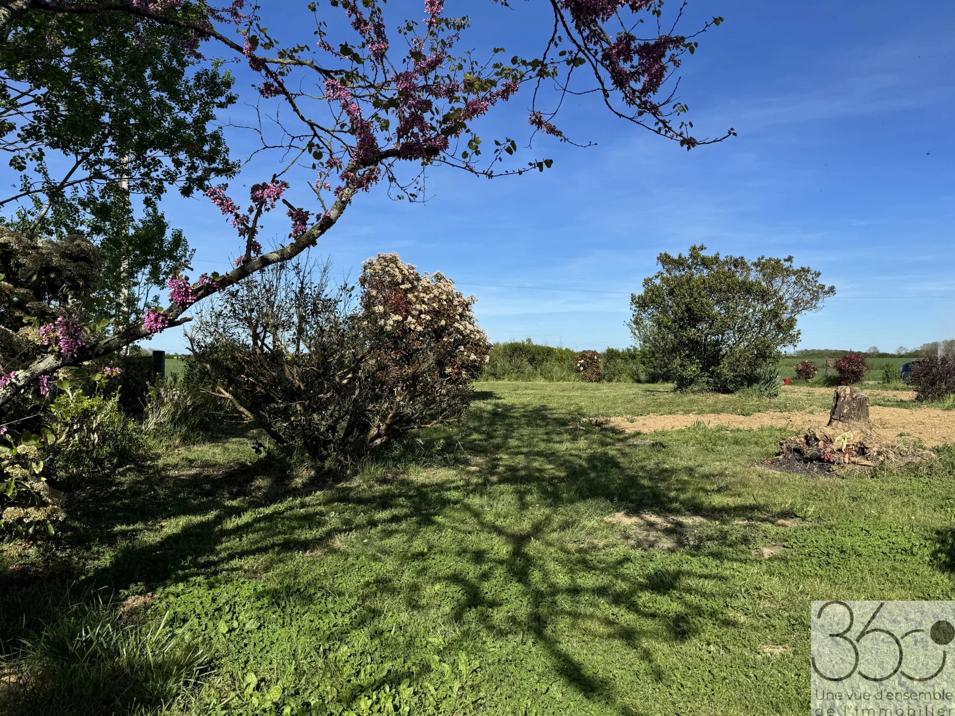 Terrain plat de 727m²