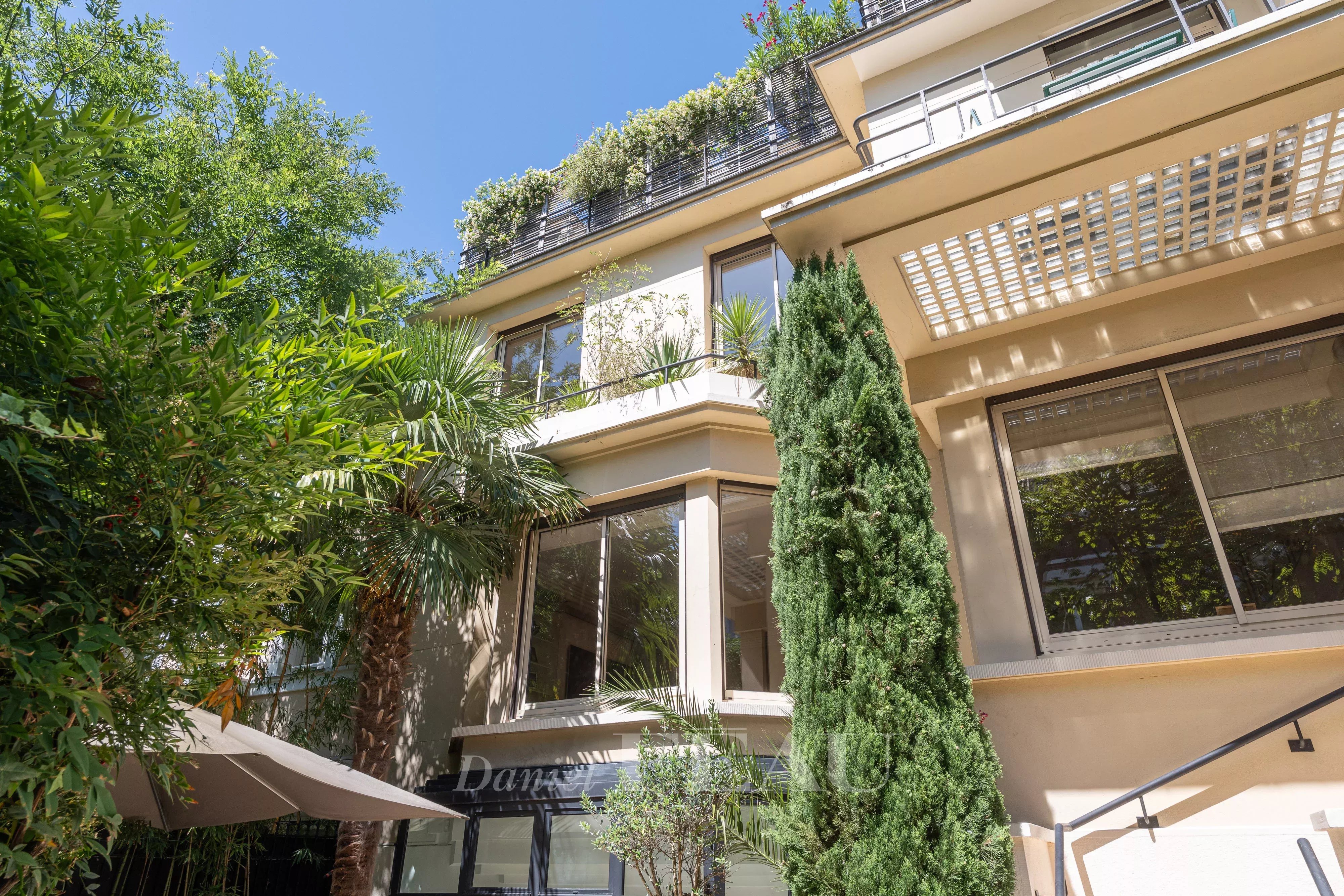 Neuilly - Voie Privée - Pasteur