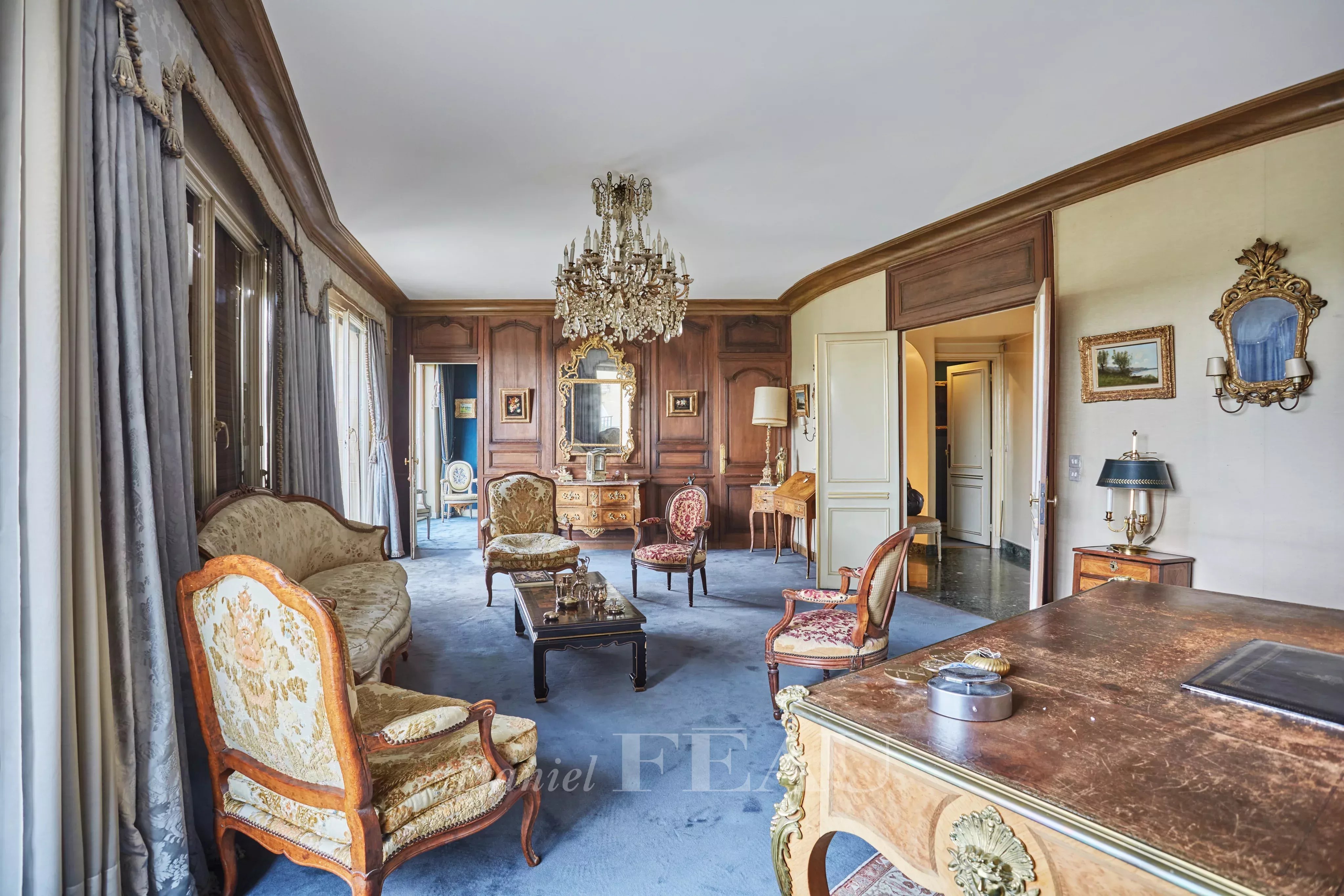 Sale Apartment Paris 16th