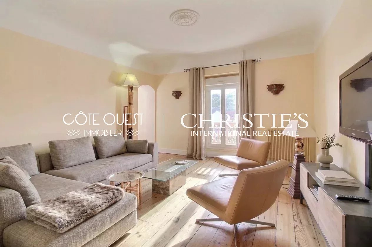 2 Bedroom Apartment/Flat's Image 1