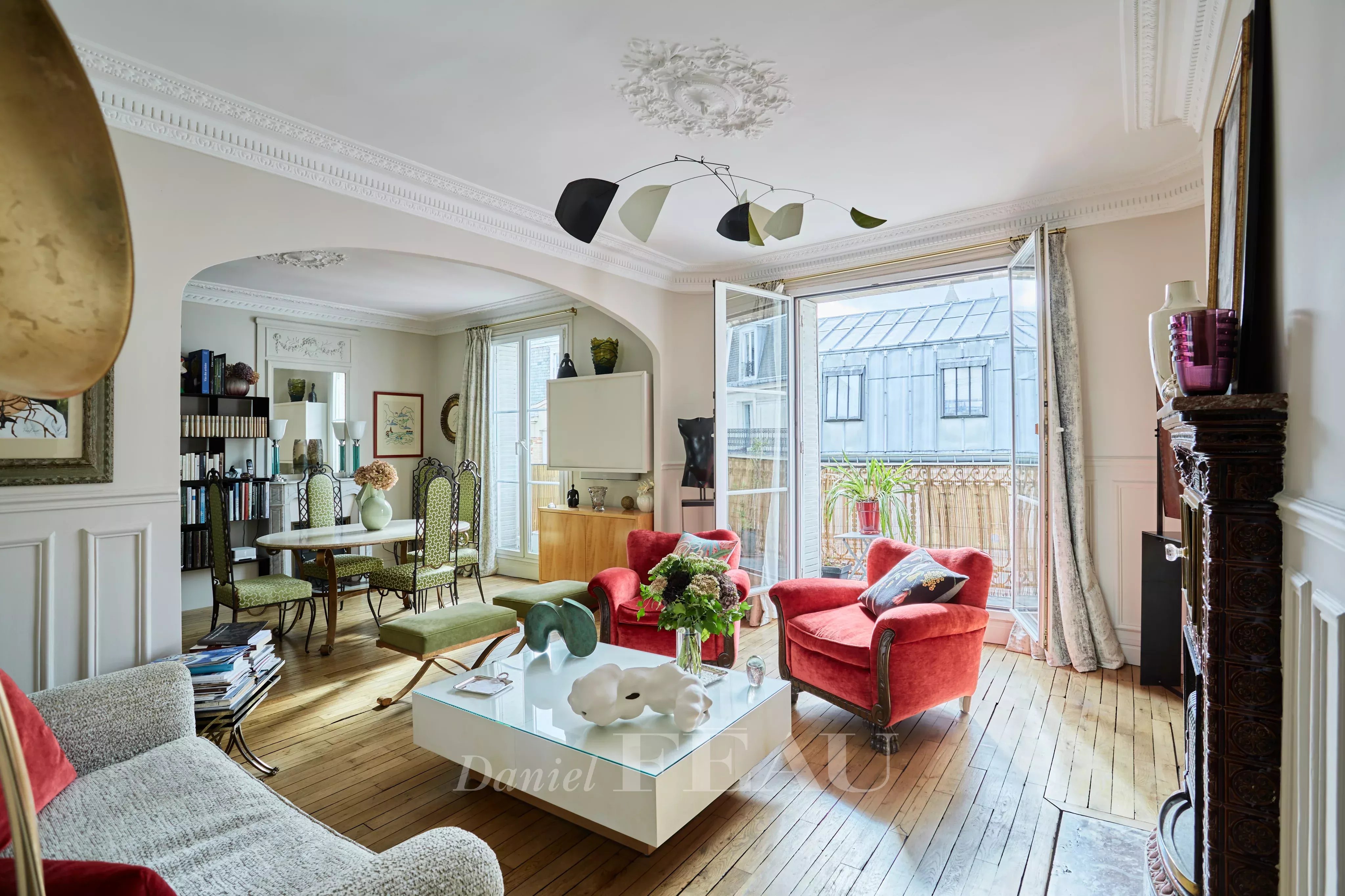 Salon avec balcon