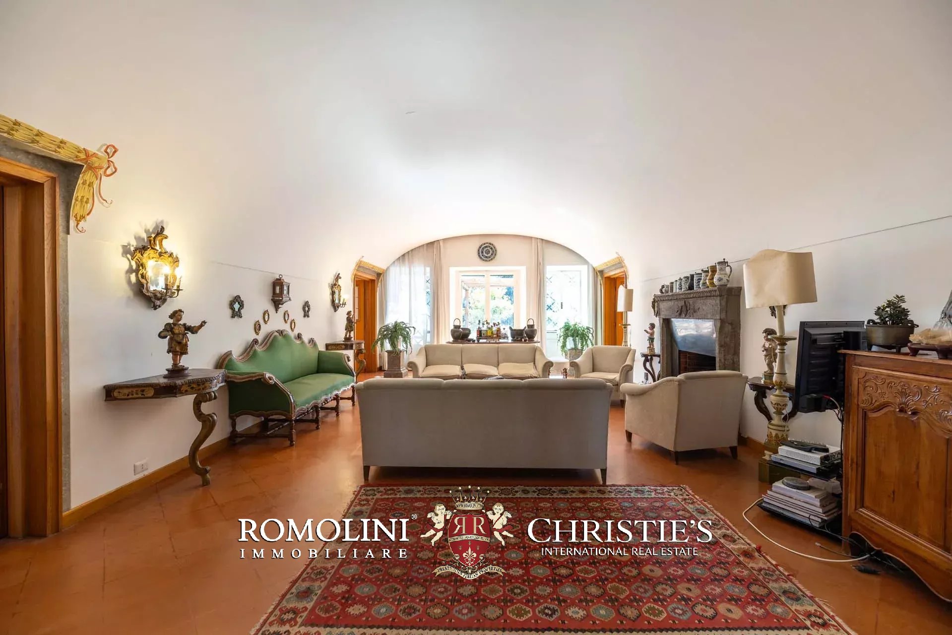 30 Bedroom Villa/Townhouse's Image 19