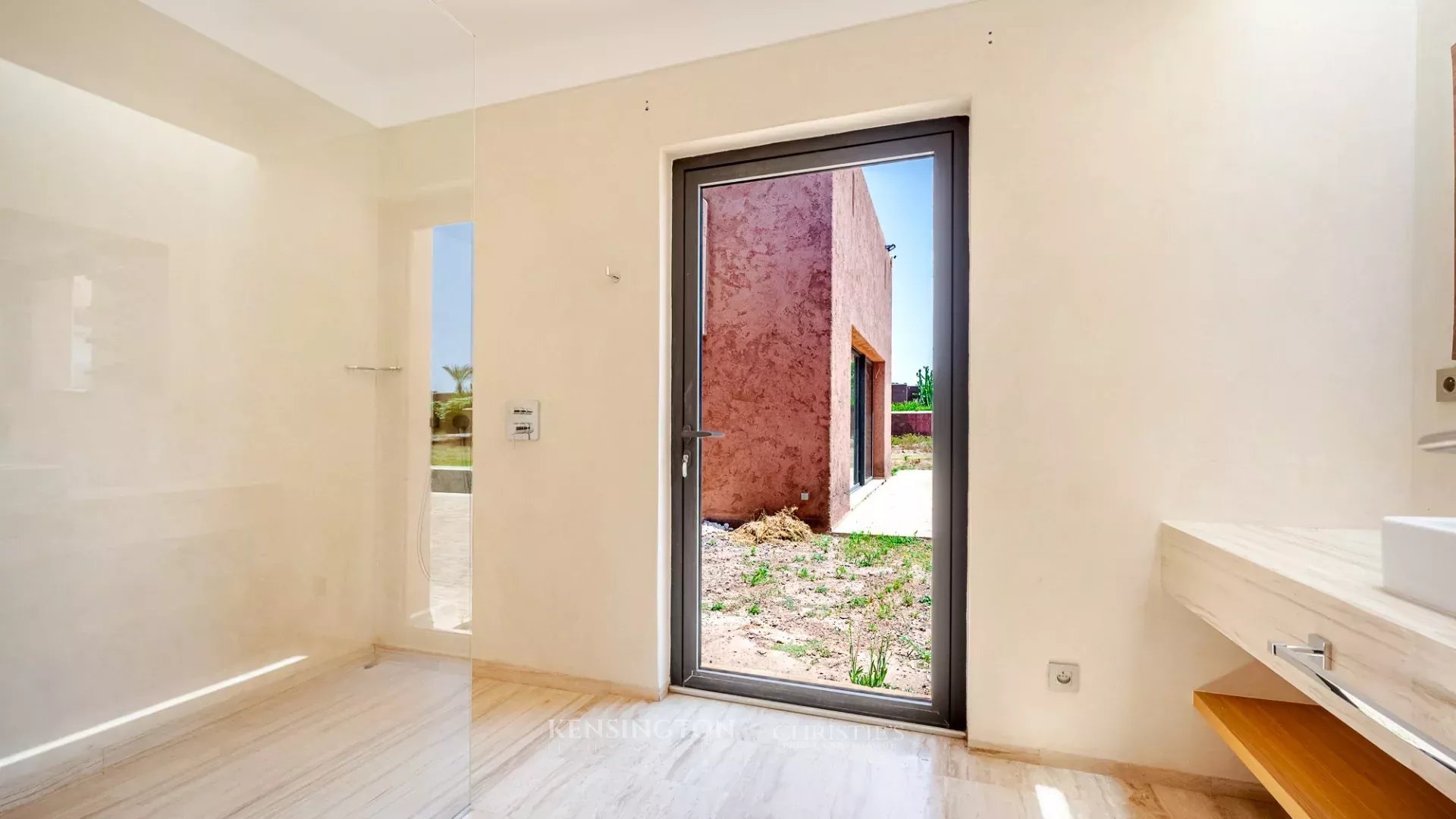 6 Bedroom Villa/Townhouse's Image 12