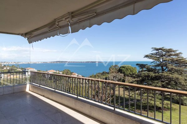 Superb 4-room apartment with panoramic sea view in a prestigious residence — photo 4