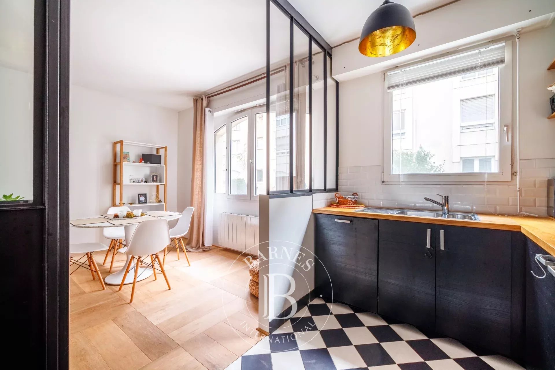 Daire Paris 3ème - picture 9