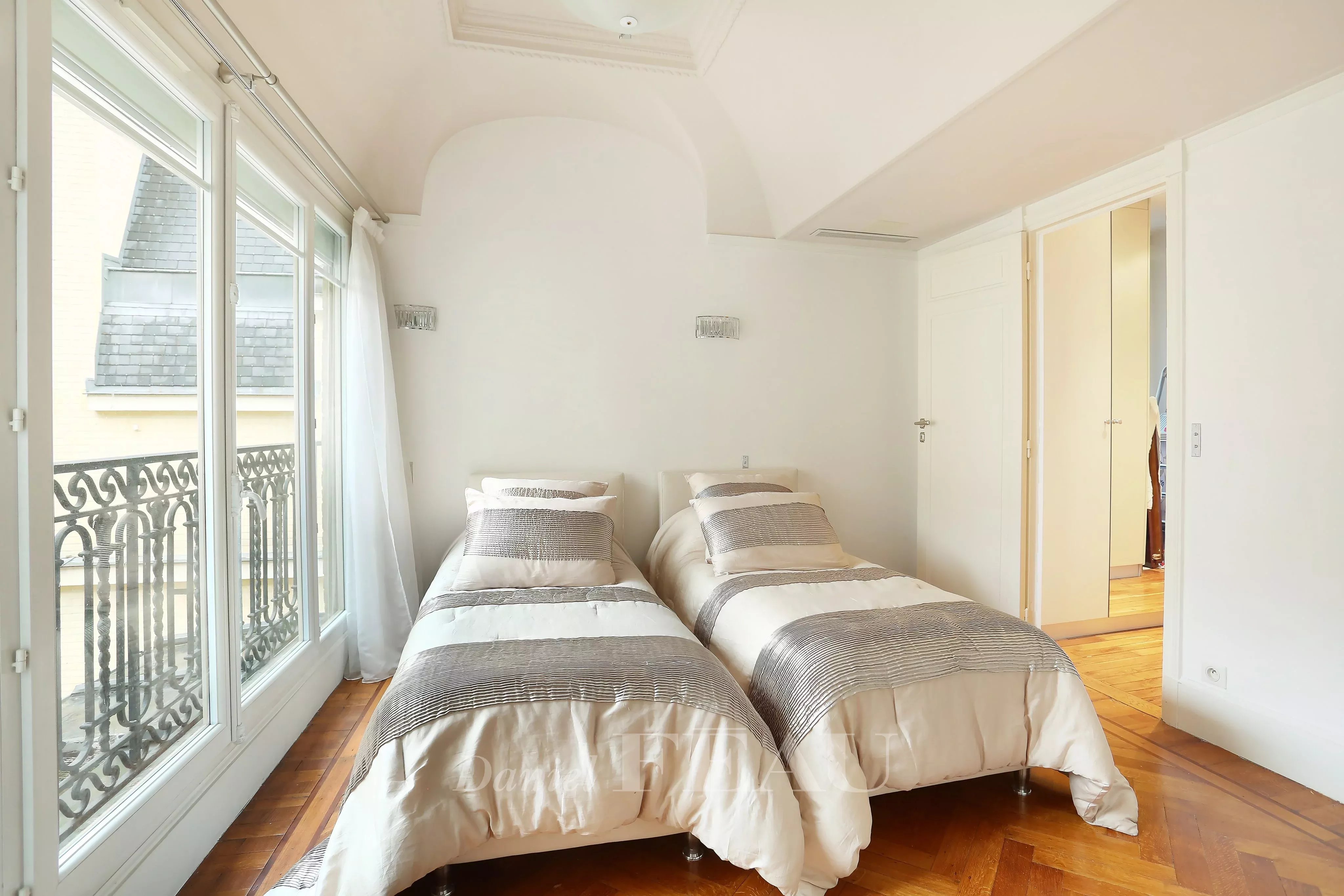Rental Apartment Paris 16th