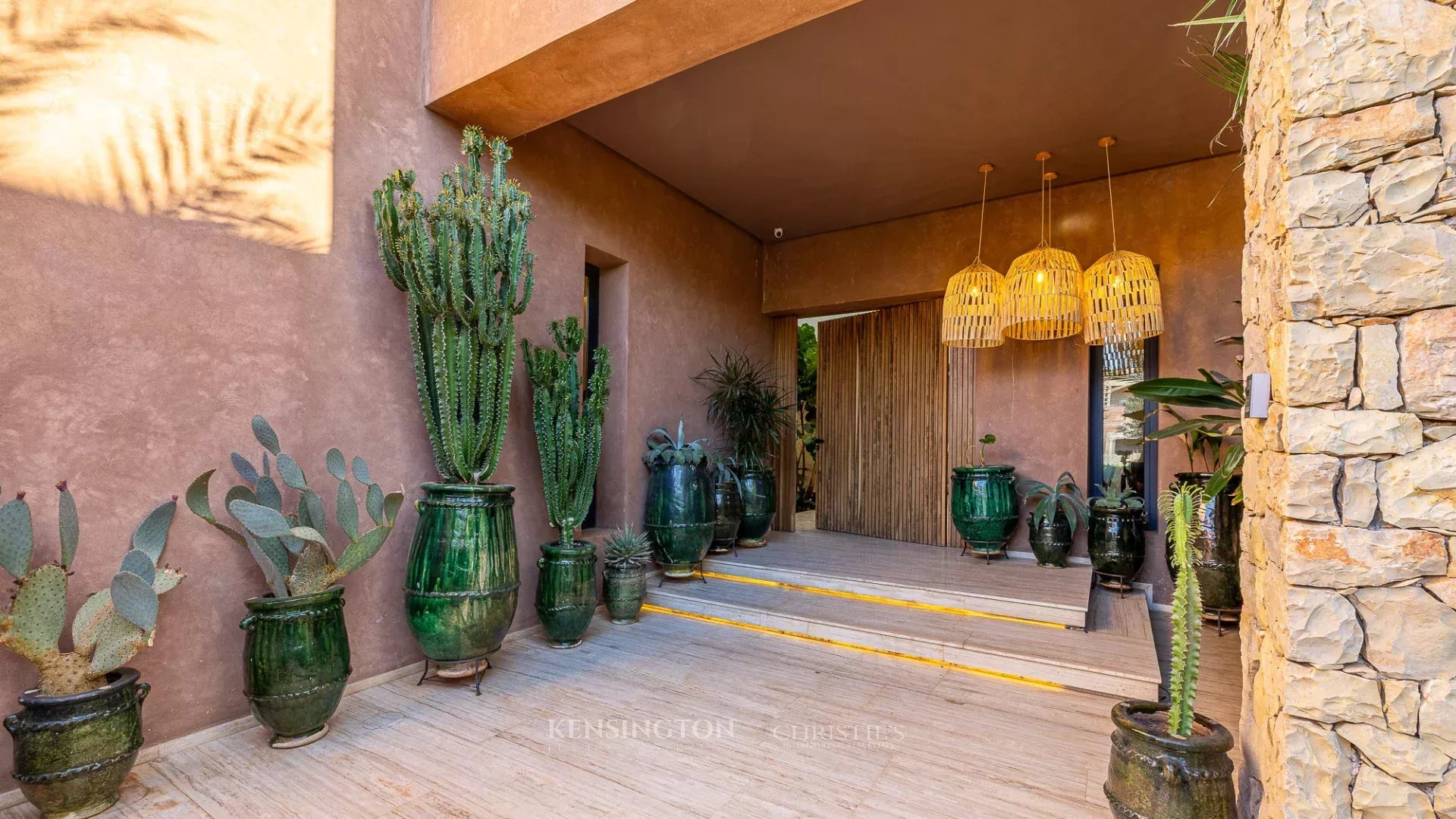 6 Bedroom Villa/Townhouse's Image 4